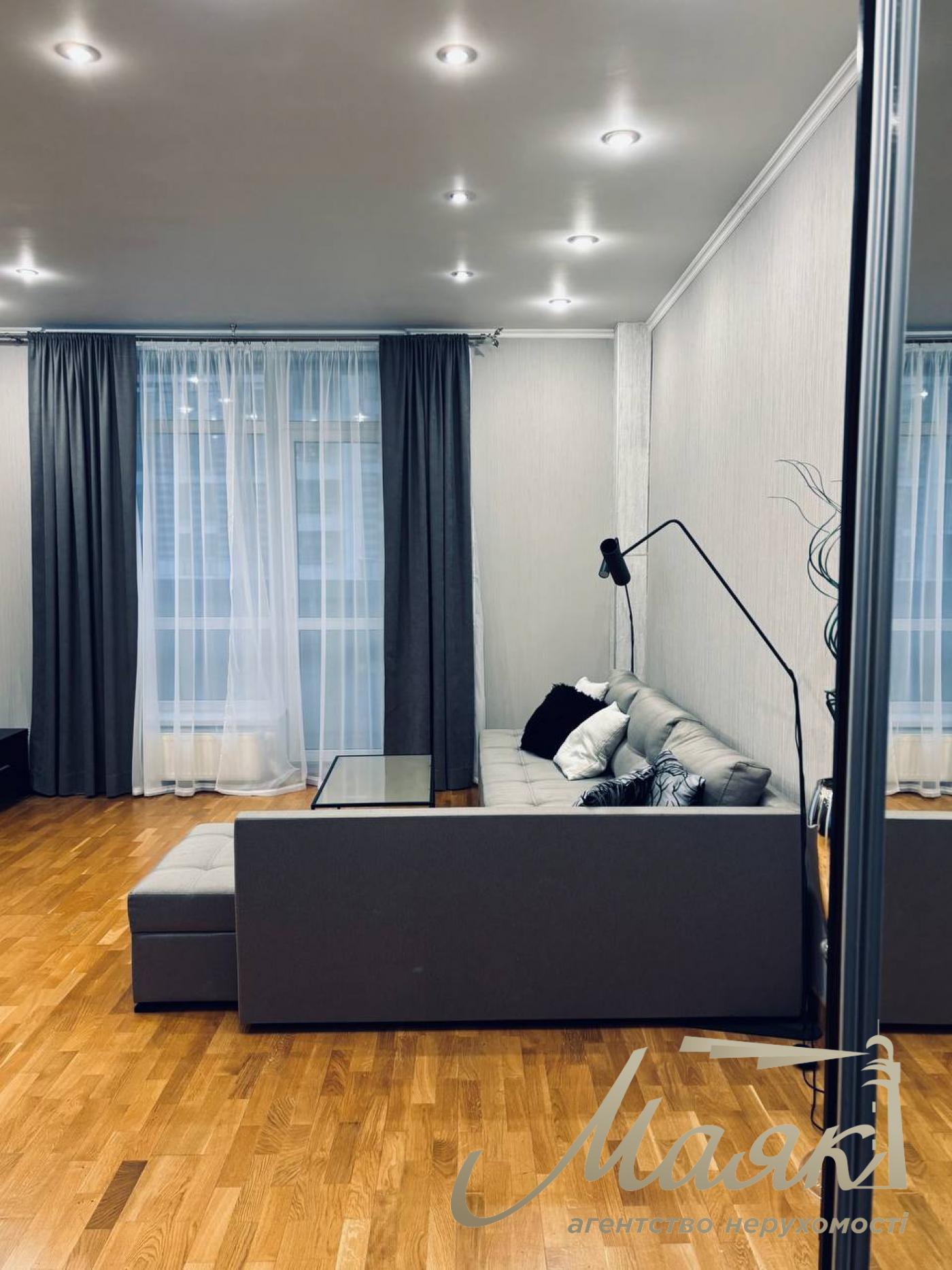 Аренда 1-комнатной квартиры 58м2 ЖК Новопечерские Липки улица Драгомирова 14