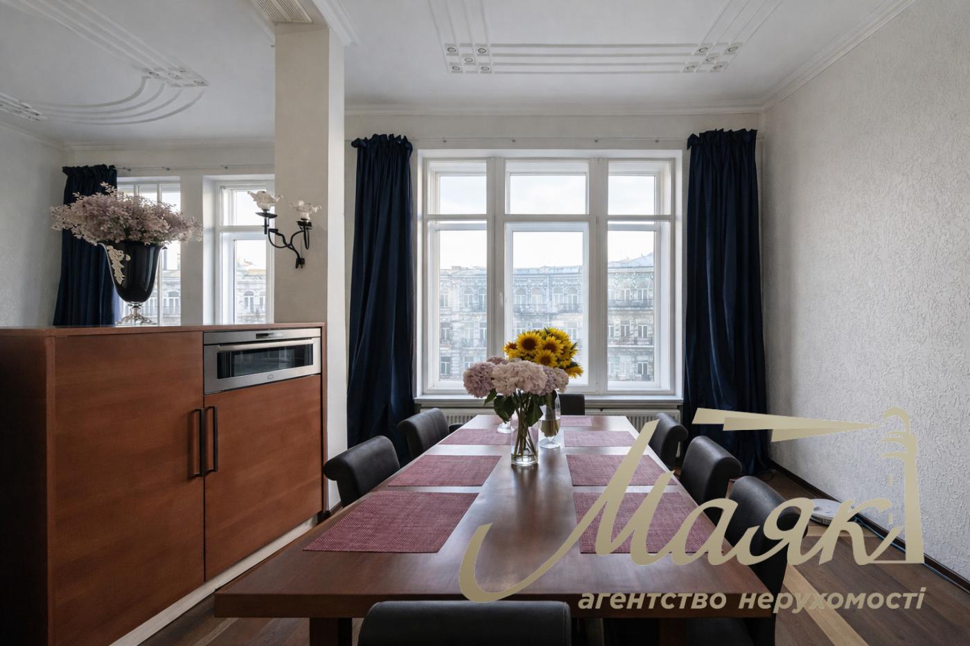 Оренда 2-кімнатної квартири вул. Велика Васильківська, 27, площа Українських Героїв, Центр