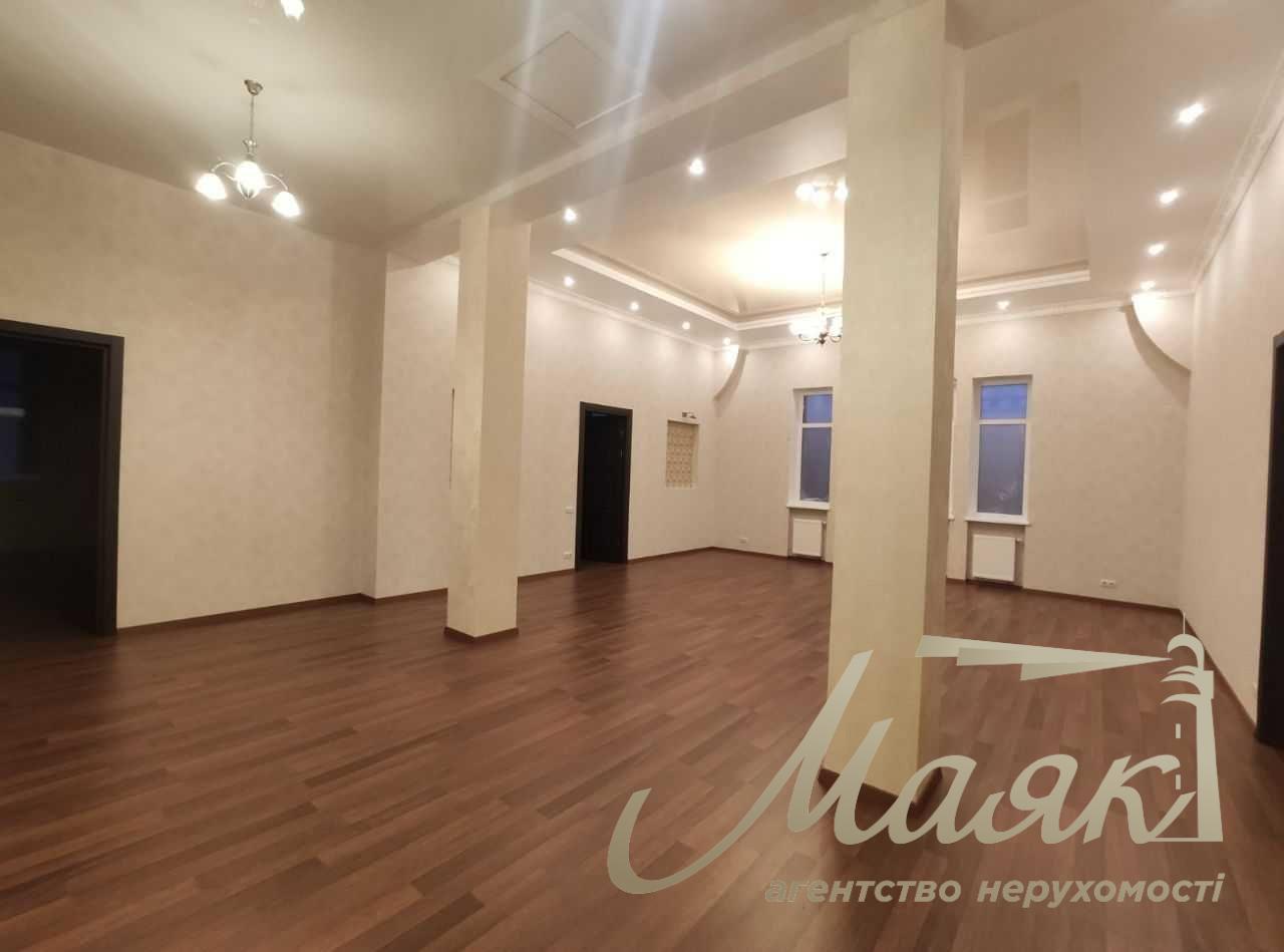 Оренда будинку 700м2. вул.Редутна. Царське село м.Печерська.Бомбосховище