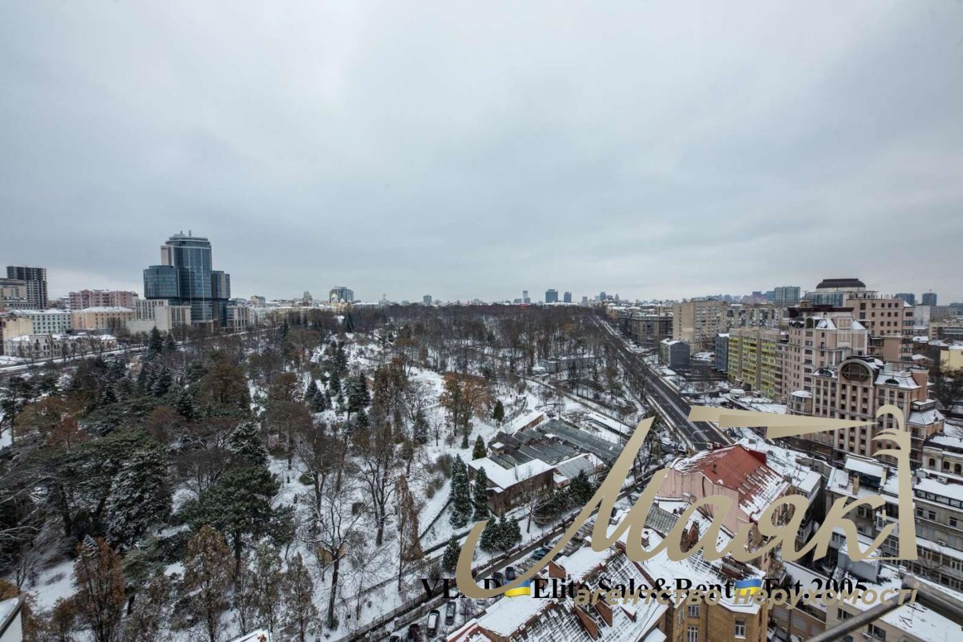 Penthouse for sale, Nazarovskaya St., Center