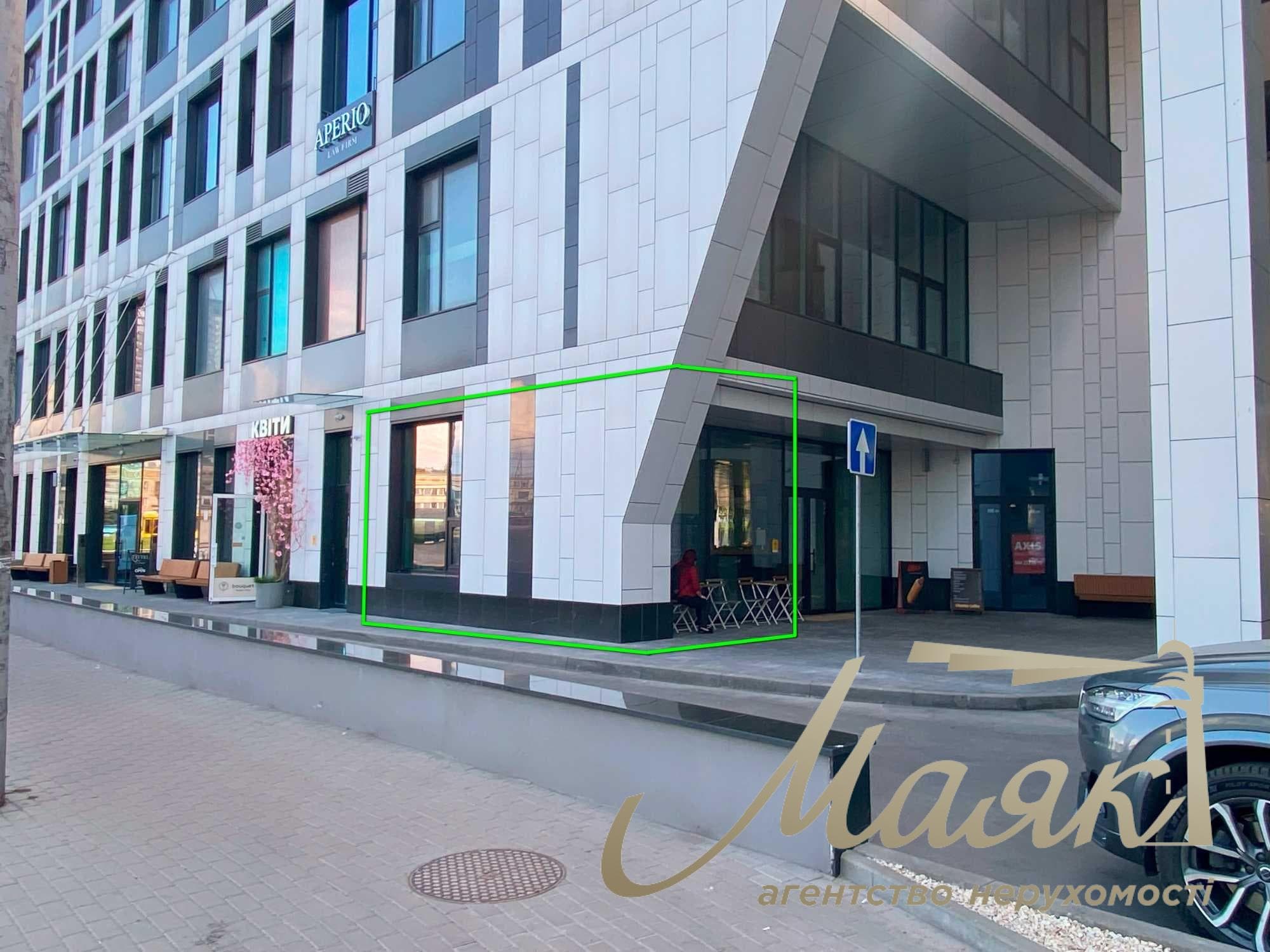 Продаж фасаду ЖК Manhattan, кафе 17,8+12 м, ФАСАД