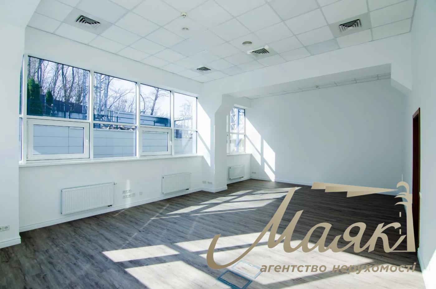 Аренда офиса 588м2 в бизнес-центре Victoria Park, пер. Ахтырский, Киев