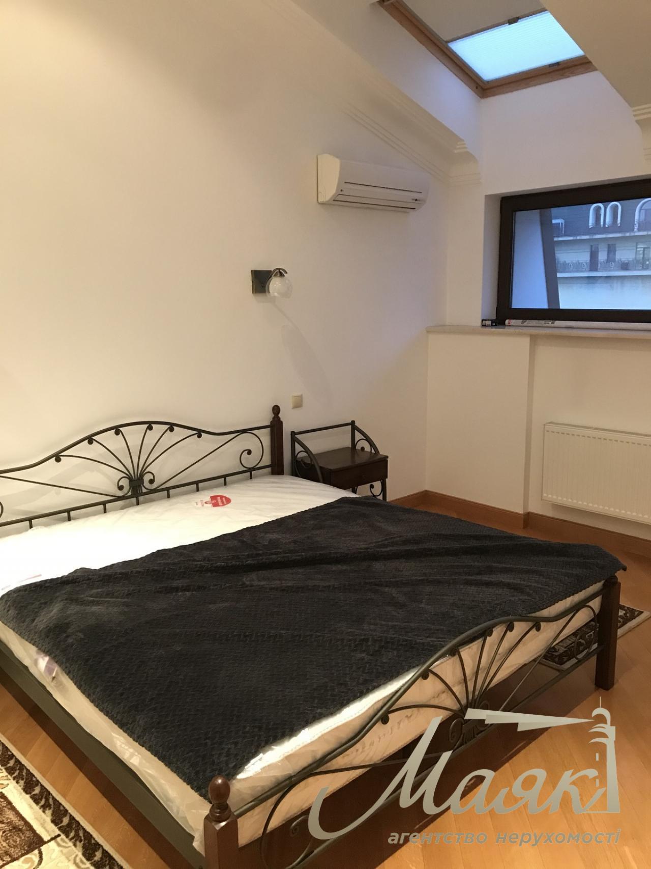 Продаж 3х кімн. квартири 211 м2 + тераса по вул. Круглоуніверситетська, 18/2, Хрещатик, Липки