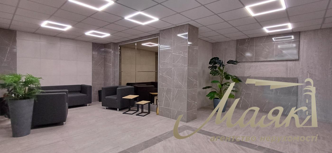 Продаж 2к квартири з терасою ЖК Delmar