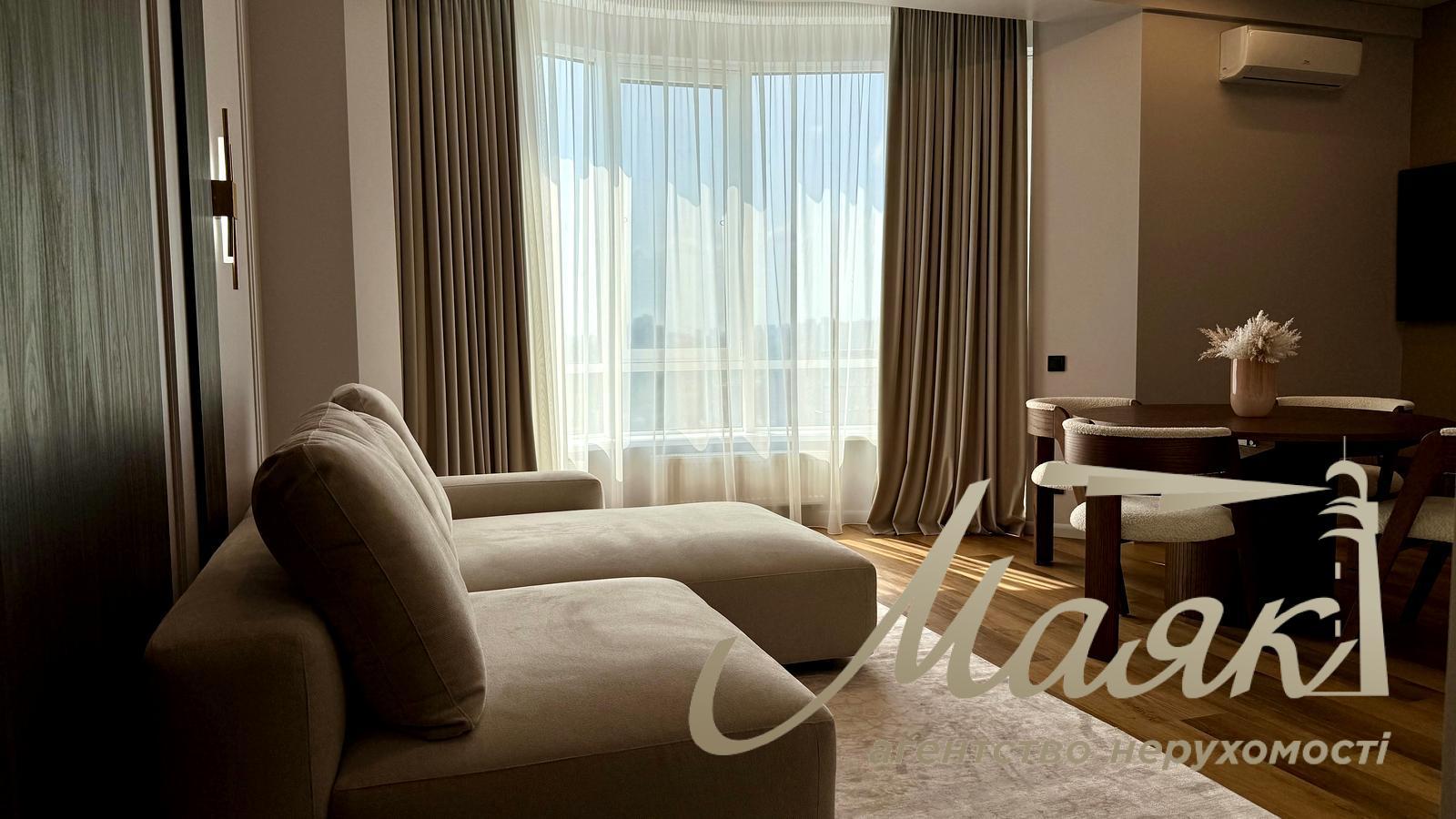 Продаж 2-х кімнатної квартири 70 кв.м. у ЖК Престиж Хол