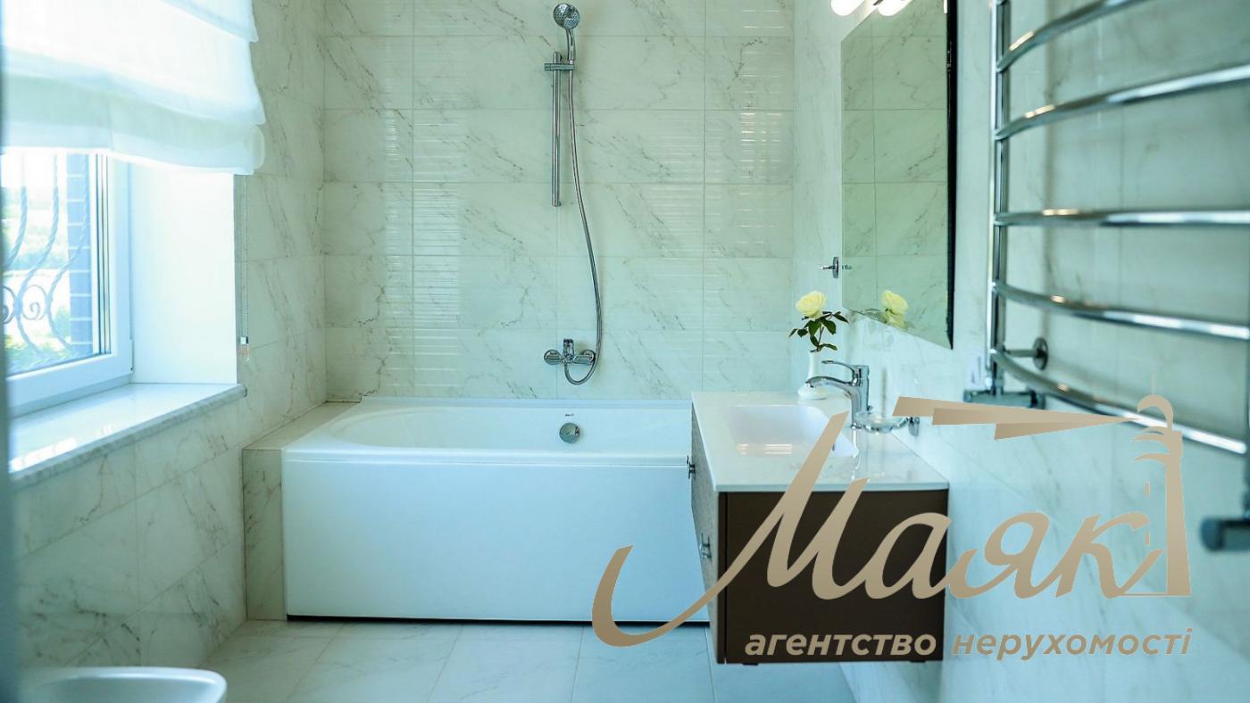 Оренда будинку єврокотеджу 650м2 у Пущі Водиці, село Горенка.