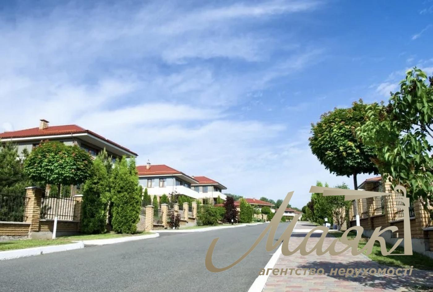 Rent 2-storey house 220m2 in. Ivankovici/Kruglyk, KG "Maetok"