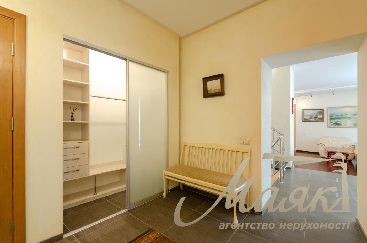 Оренда будинку в центрі Києва, Печерський район, вул. Чигоріна,