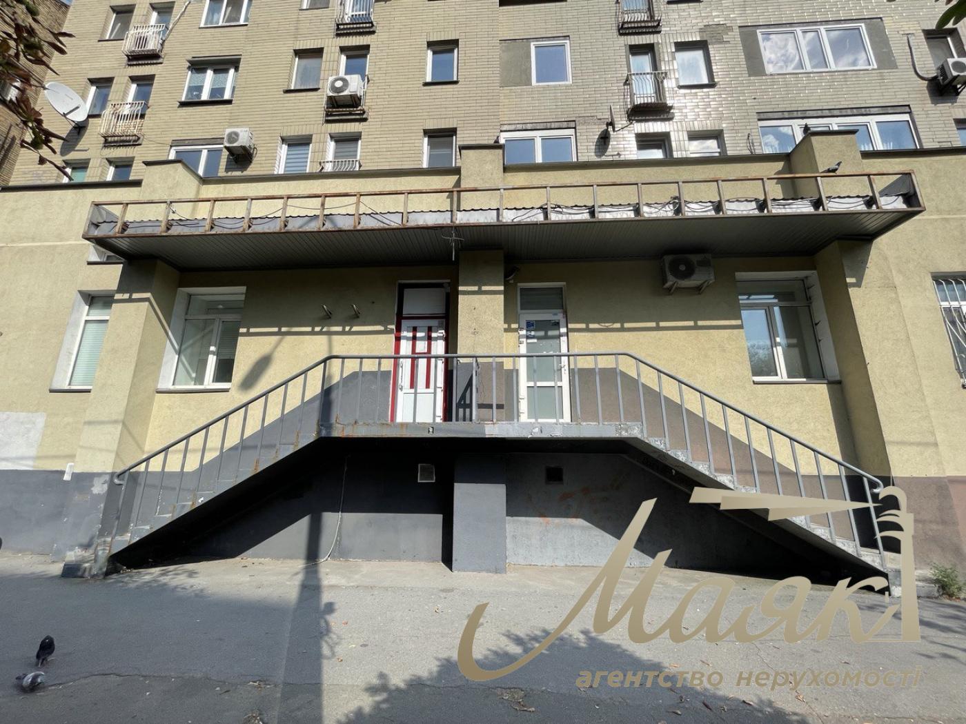 Rent of facade premises 75 sq.m, Antonovycha st. 157. Center. Kyiv