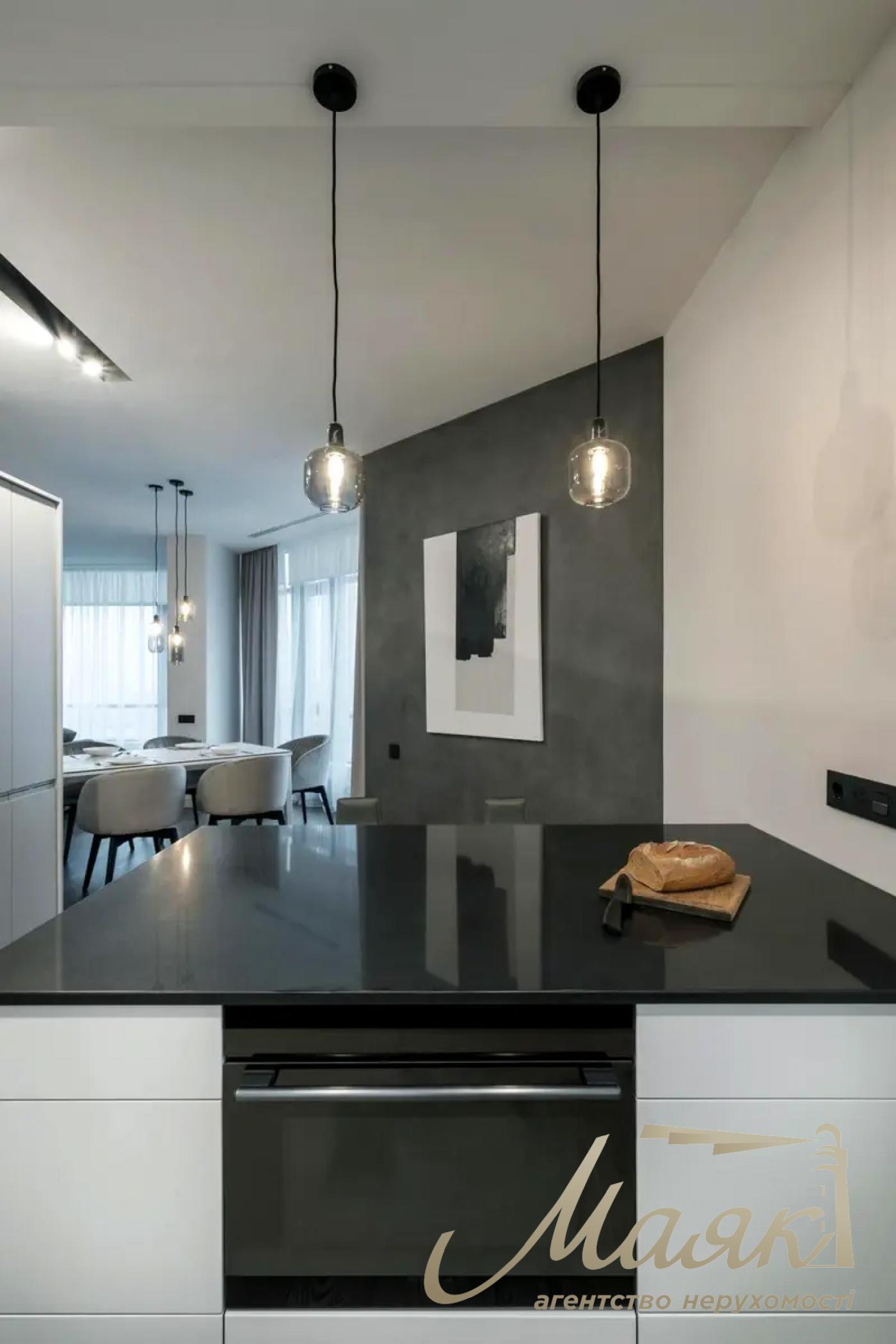 Продаж 4к. квартири 160 м у ЖК PecherSky, вул. Болсунівська, 2. Печерськ