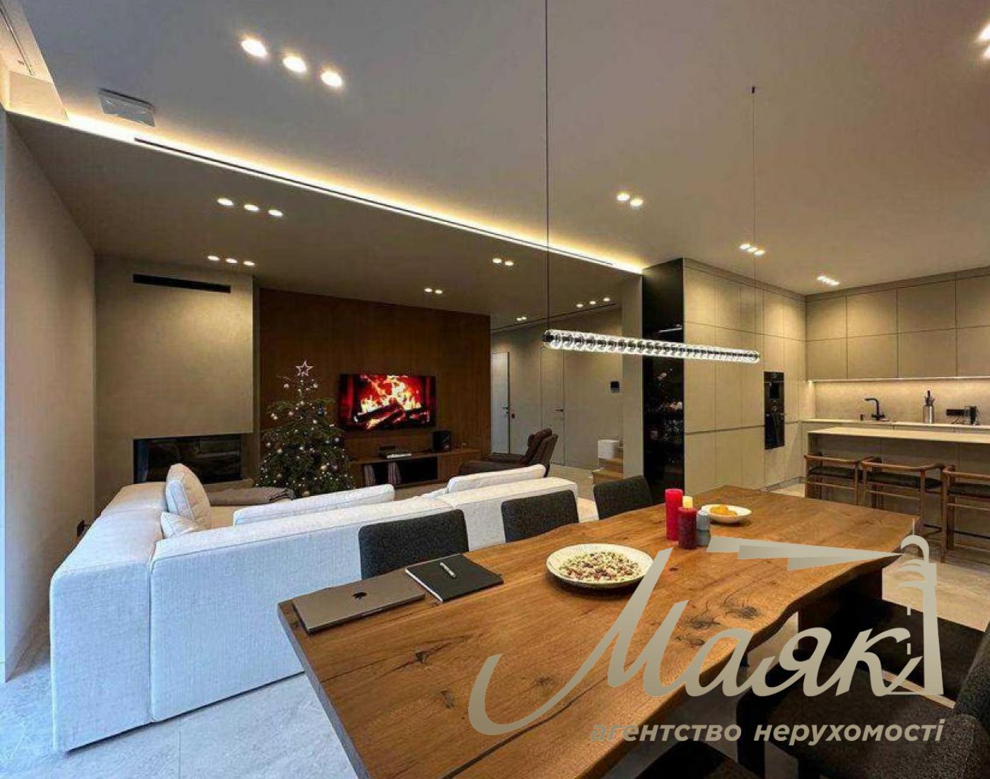 Продажа 2х-этажного дома 220м2 в КГ "Нова ходосовка", с . Ходосовка , Киево-Святошинский район.