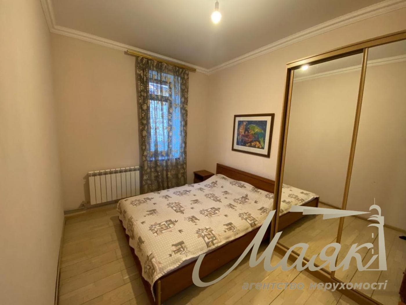 Оренда 3-поверхового будинку (250 м²) у Лесниках