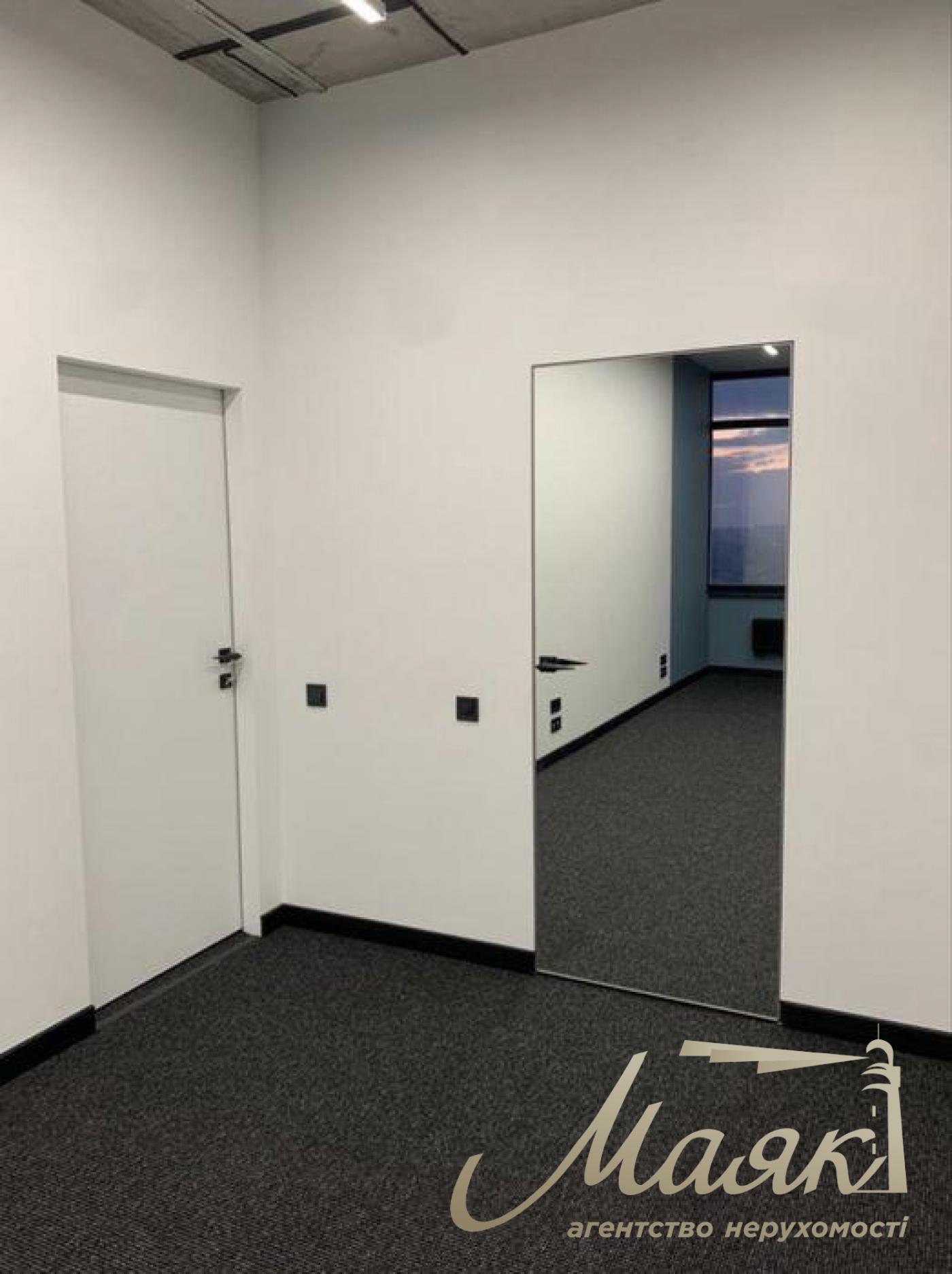 Оренда офісу 117 м.кв. Панорама на Печерську, Коновальця (Щорса)