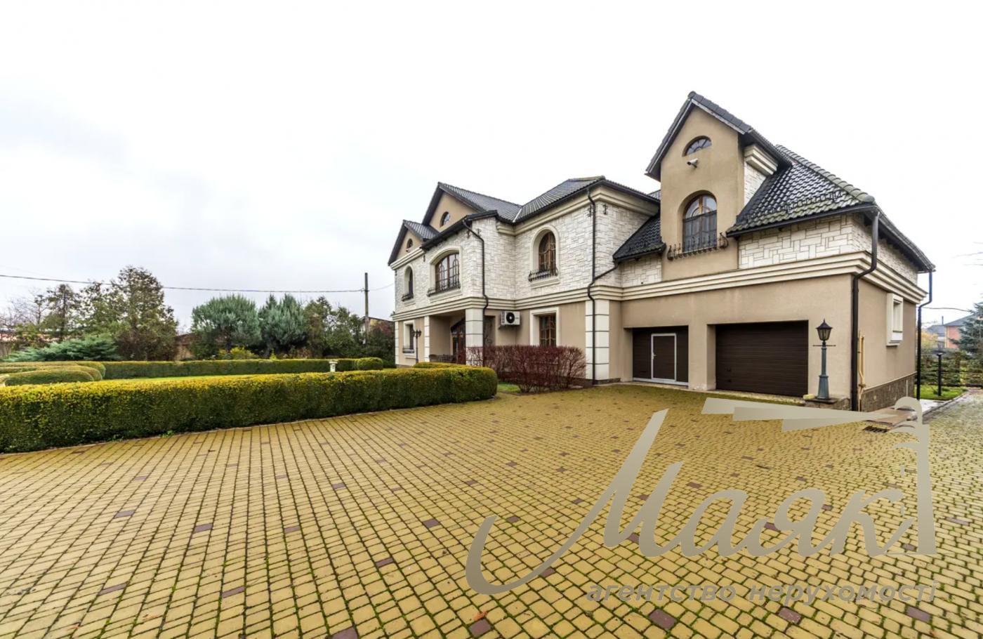 Оренда 2-х поверхового будинку 631м2, Голосіївський район