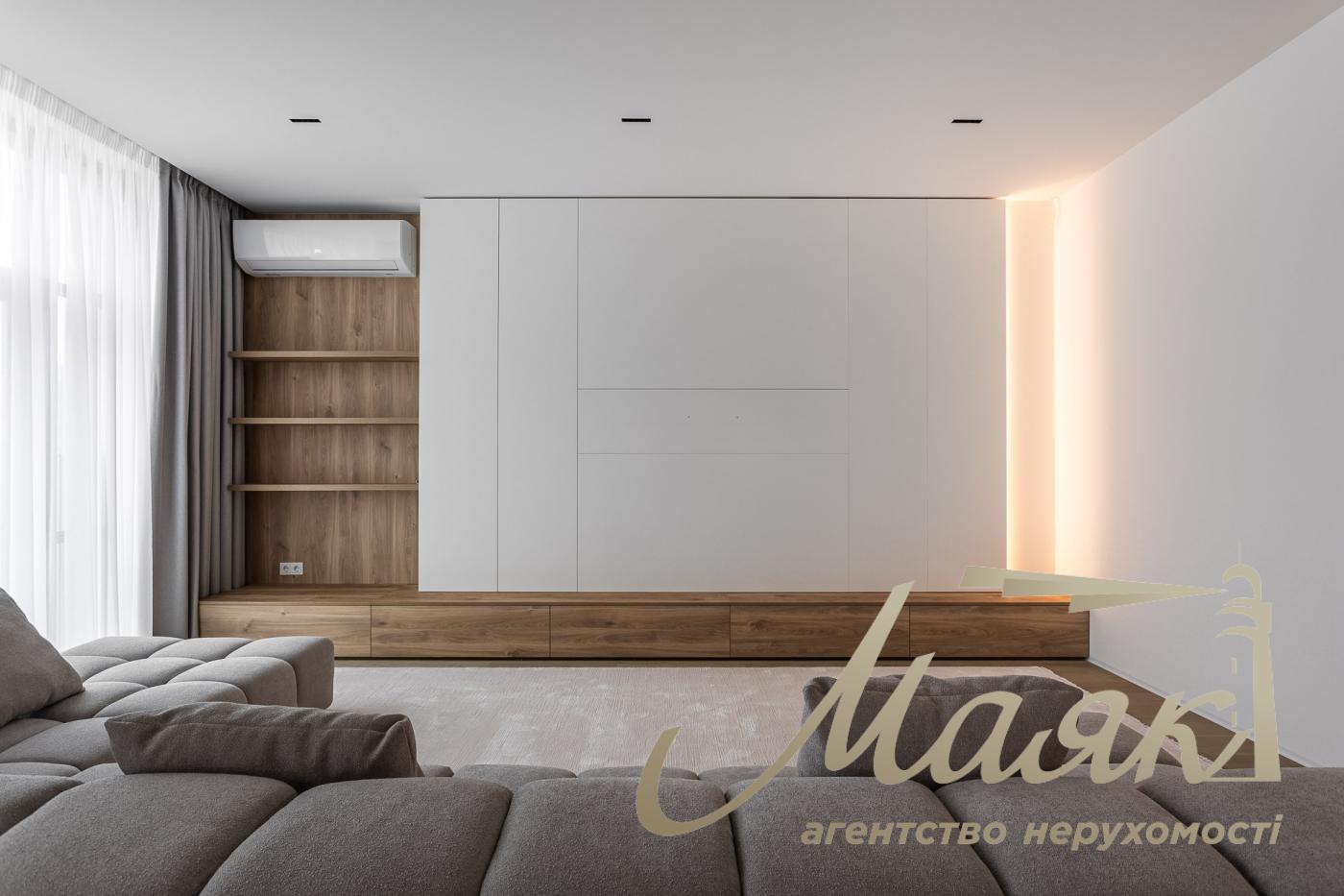 Продаж 4-кімнатної квартири ЖК Новопечерські Липки вул. Верхогляда (Верхогляда)