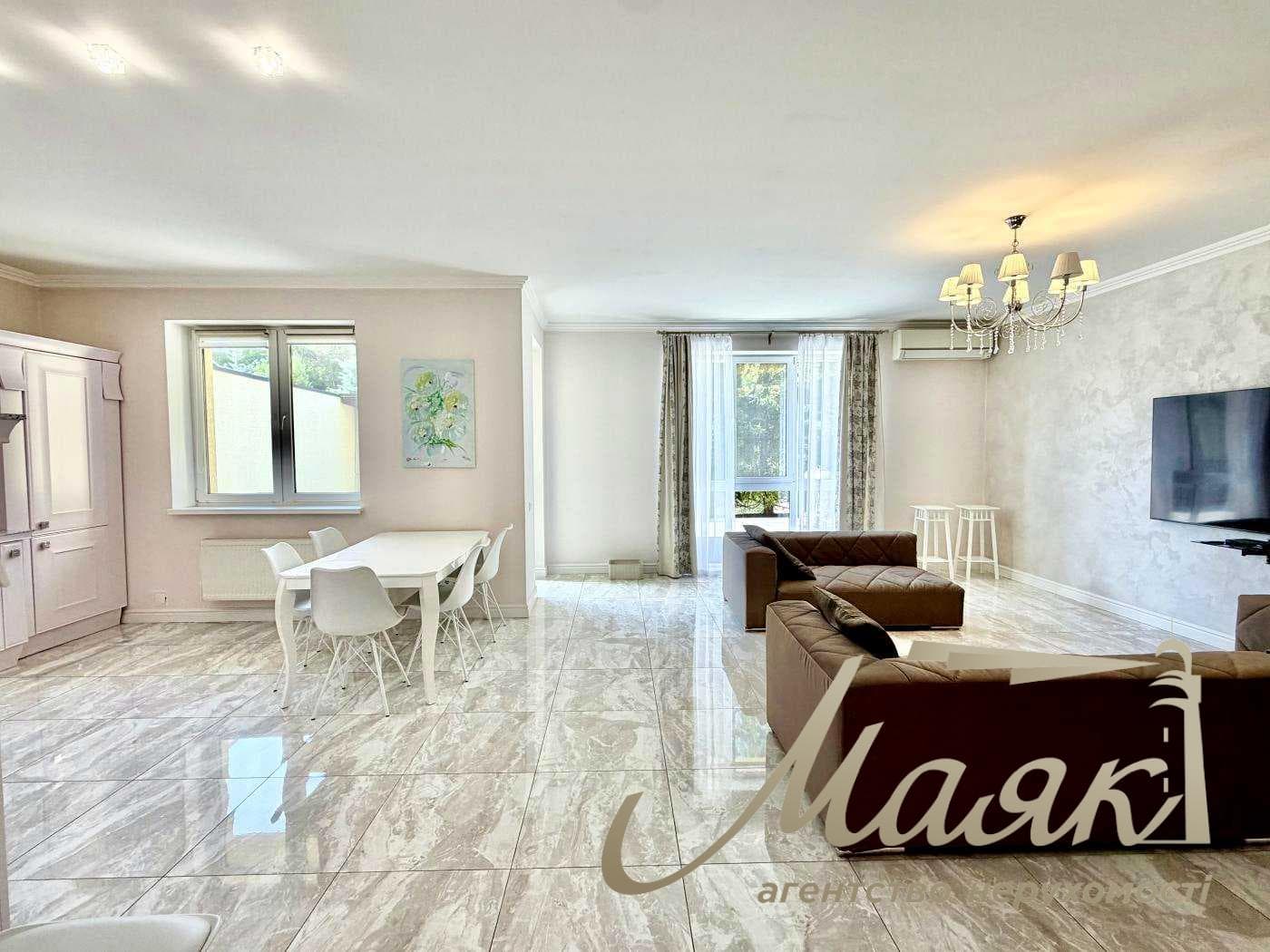 Townhouse for rent: 292 m², 3 bedrooms, terrace with waterfront access, self-contained; Kozin/Koncha-Zaspa village, Anatoliy Solovyanenko Street, Kyiv Oblast, Obukhiv direction