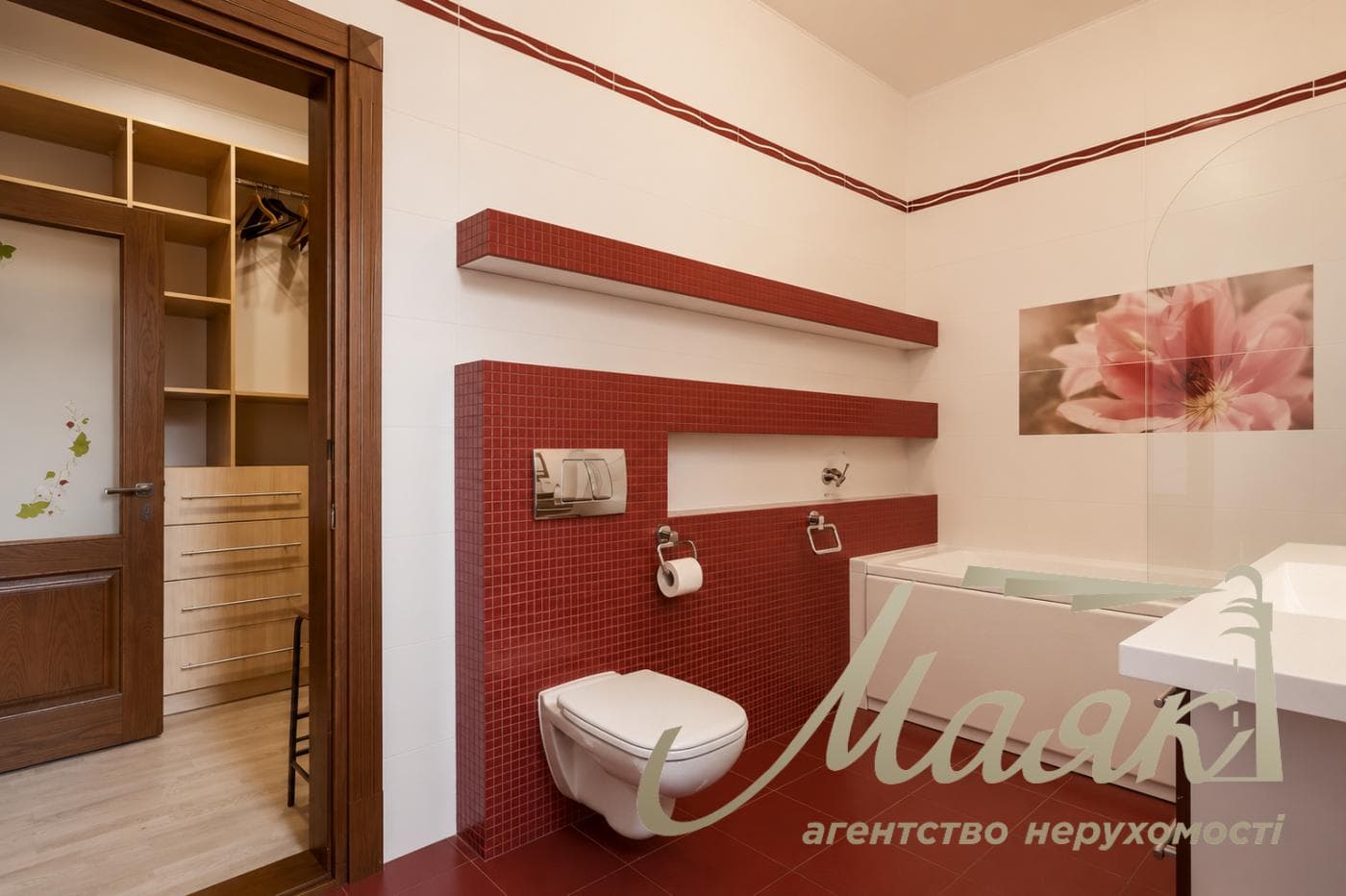 Sale of house 420 m2 in elite KG Solnechnaya Dolina, Romankov