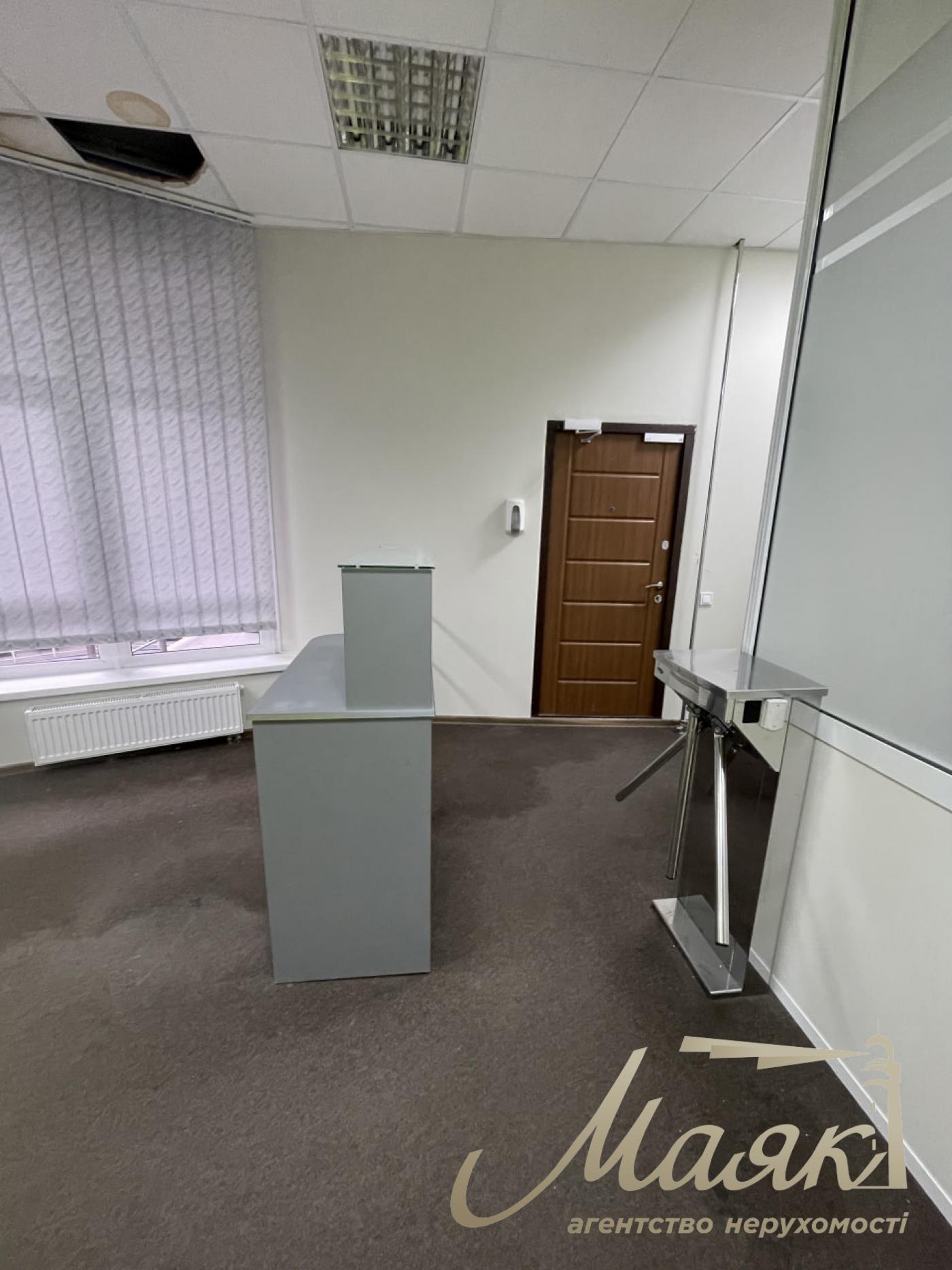 Оренда офісу 460м2 в БЦ Хвиля по вул.Коновальця 36-Д