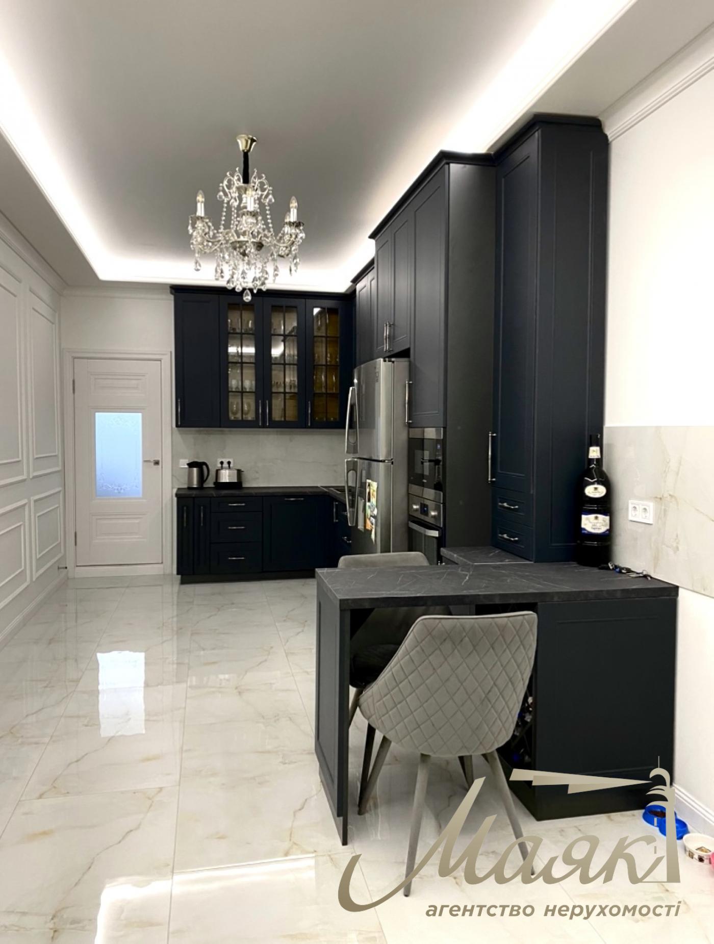 Продажа дома (350м2) с. Ходосовка