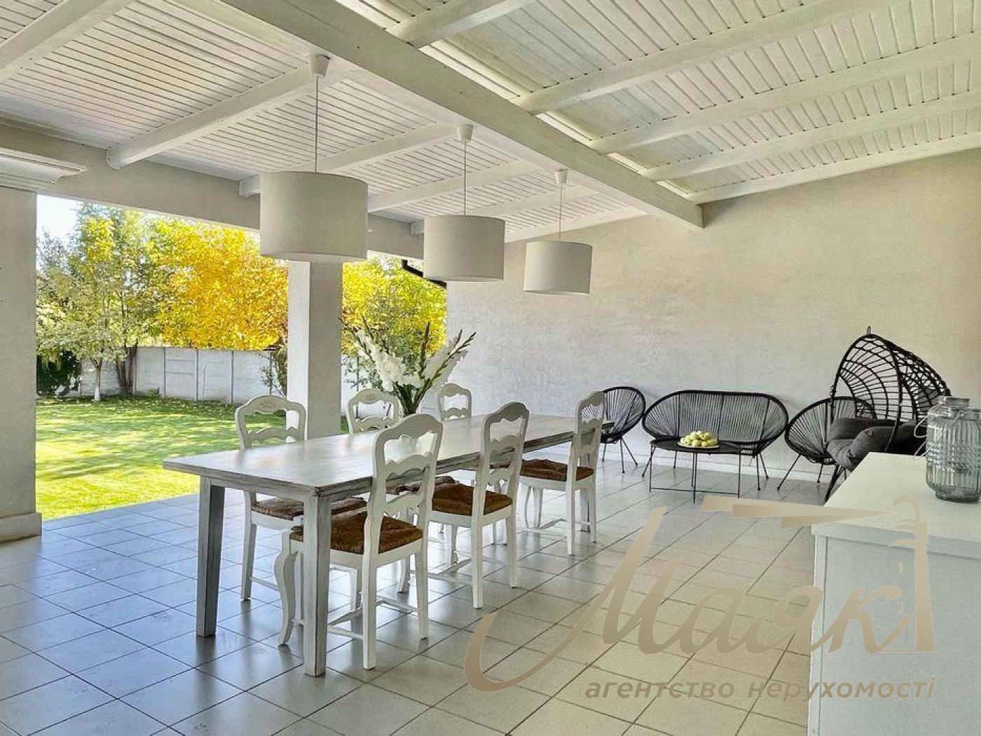 Продаж будинку (420м2) у Києво-Святошинському р-н, с. Гатне