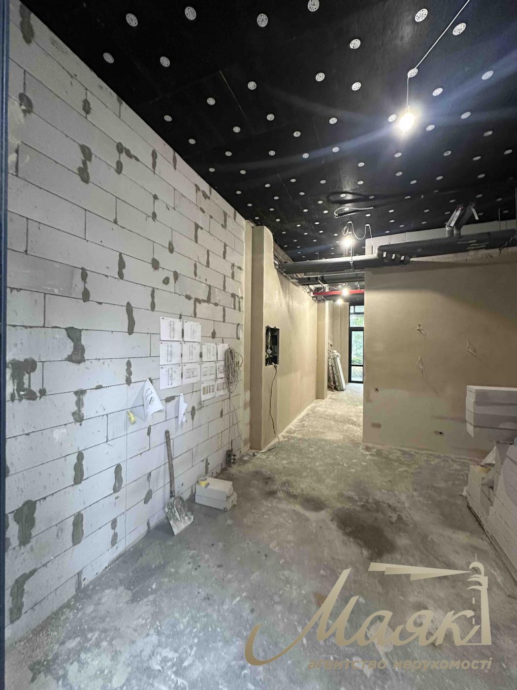 Оренда комерційного приміщення в ЖК Республіка, Голосіївський район.