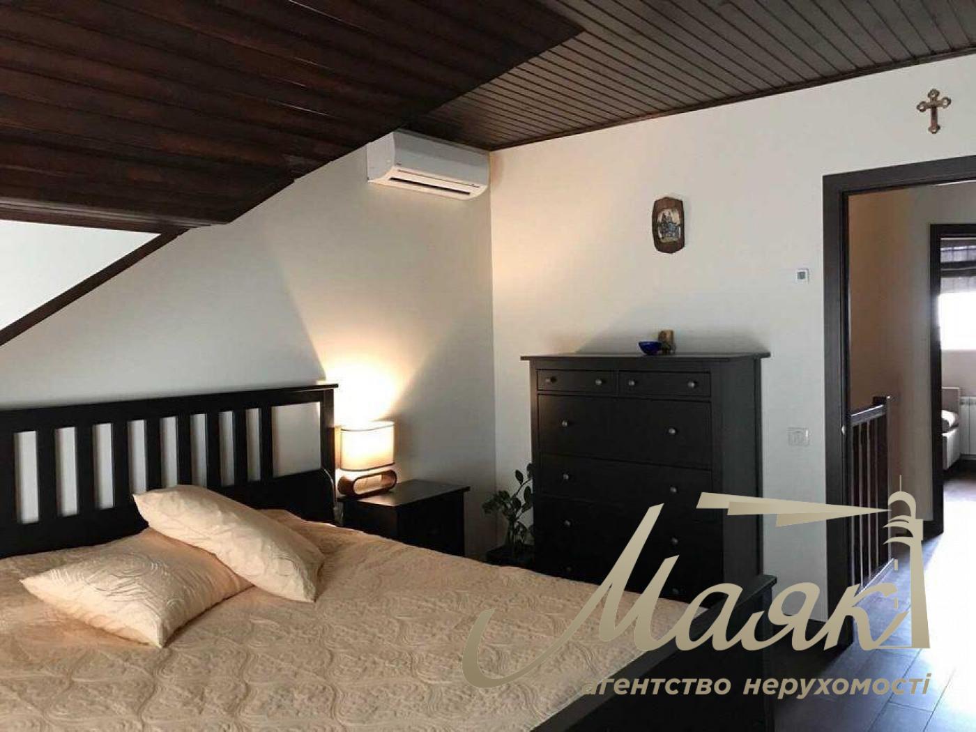 Sale of 2-storey house. Area - 105 sq.m. s. Svyatopetrovskoye. Suburb of Kyiv.