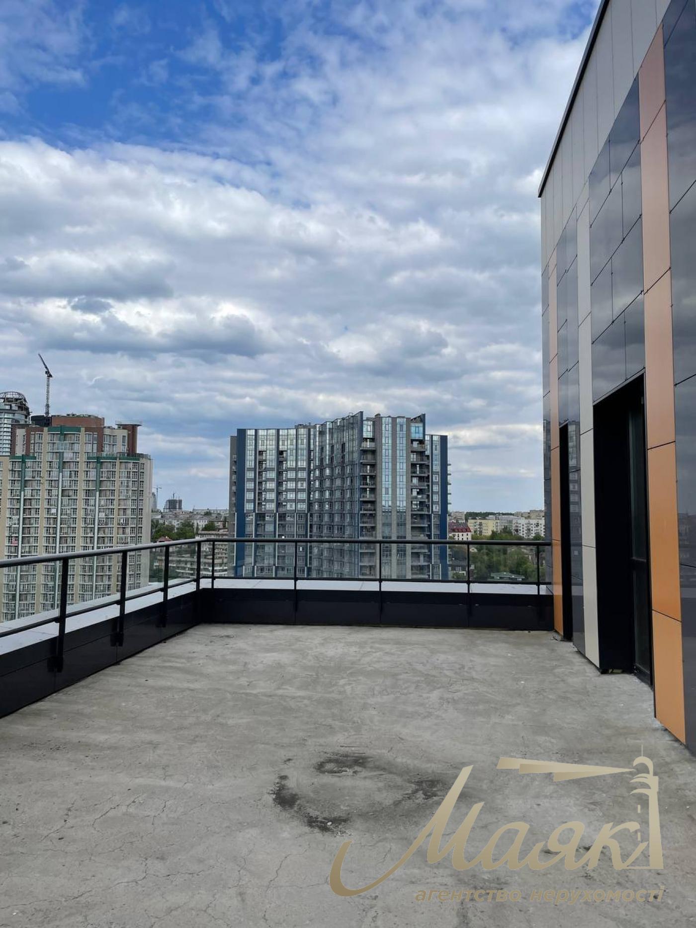 Французький квартал 2 унікальна квартира з терасою унікальна квартира з терасою