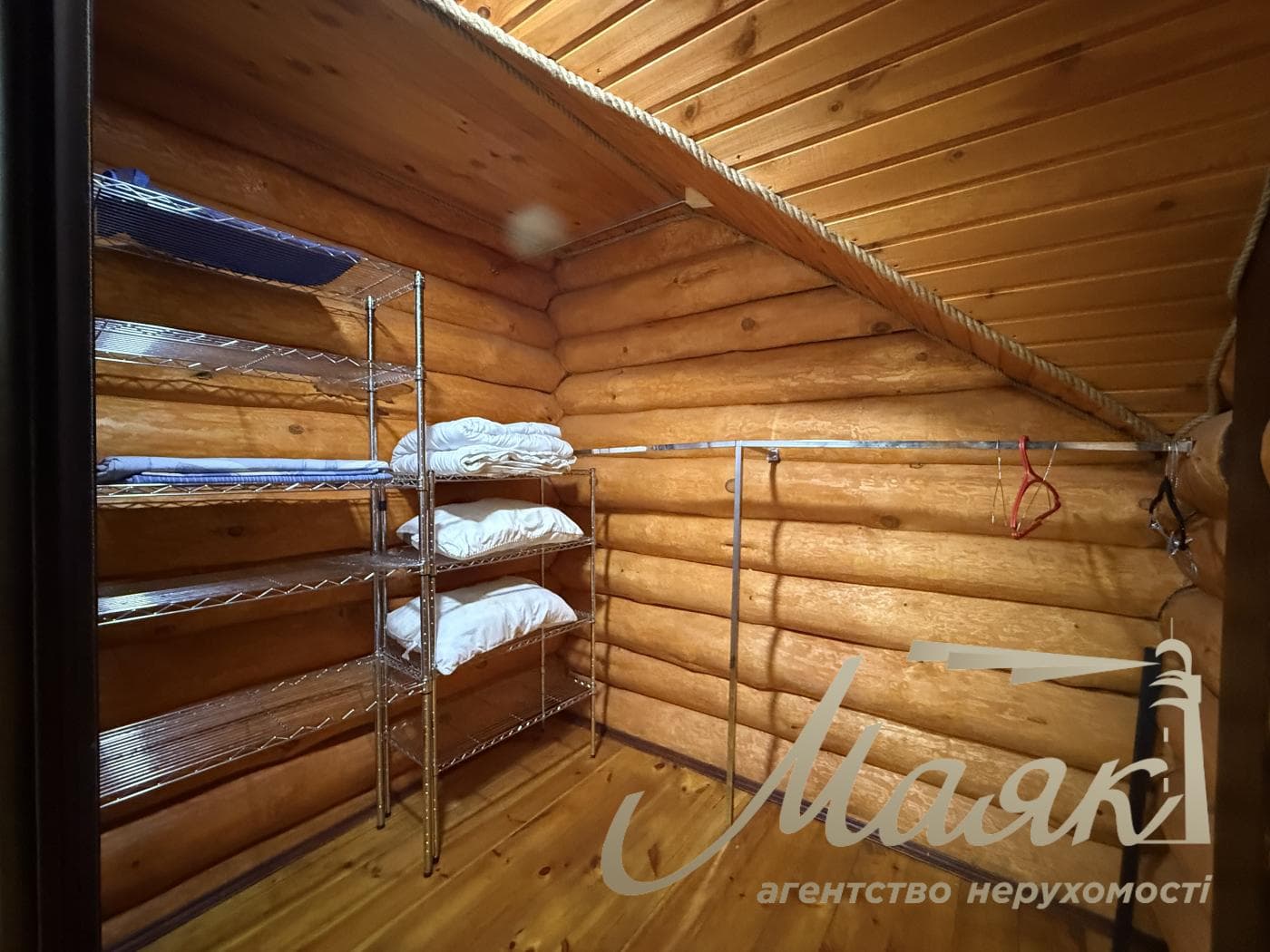 Оренда 3-поверхового будинку площею 280 м², Голосіївський район, Мишеловка
