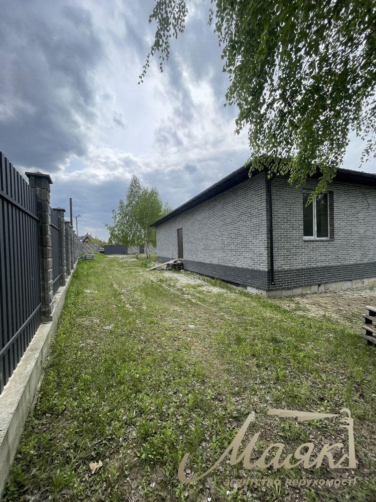Продаж одноповерхового будинку 296м2 с. Креничі, Обухівський напрямок, Київська область
