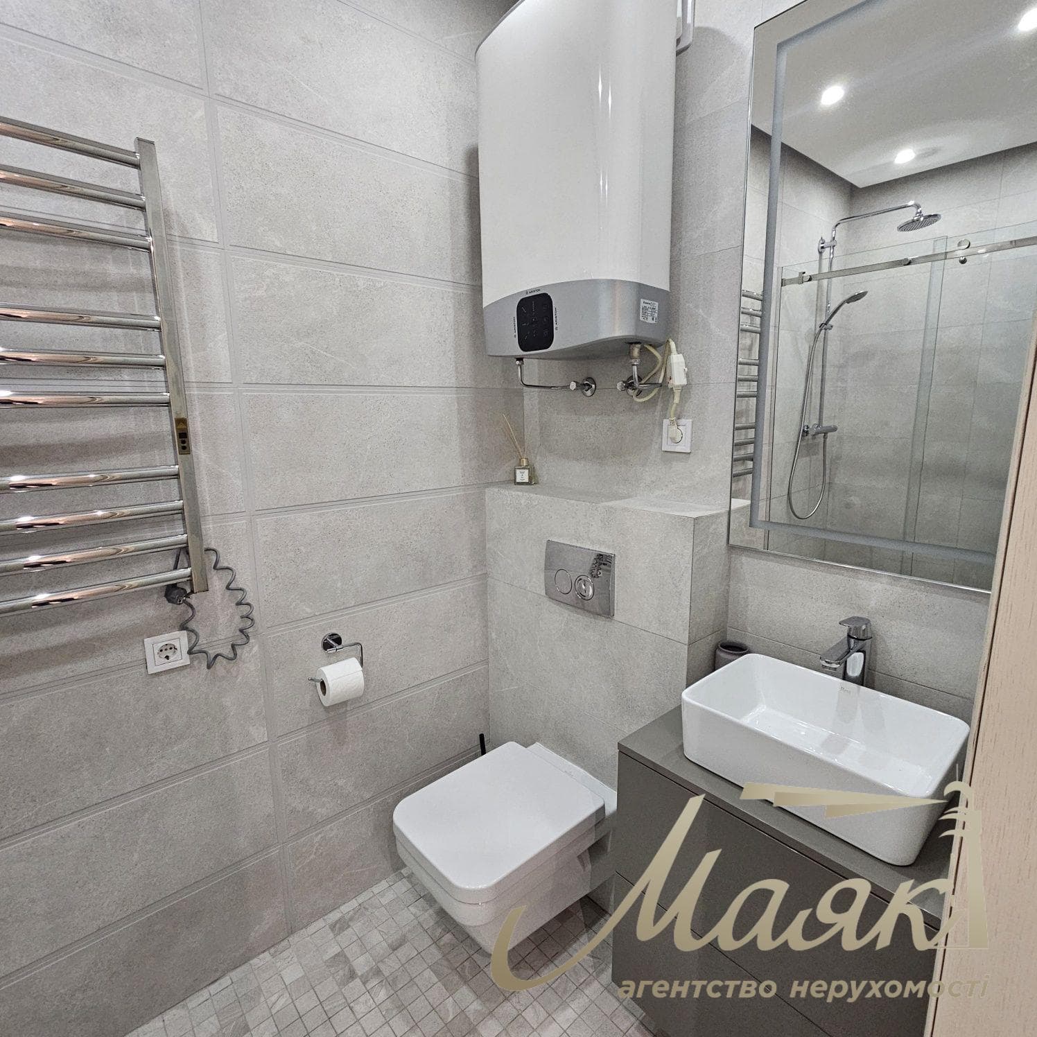 Продаж 4-кімнатної квартири, 1є18 м², ЖК «Зарічний»
