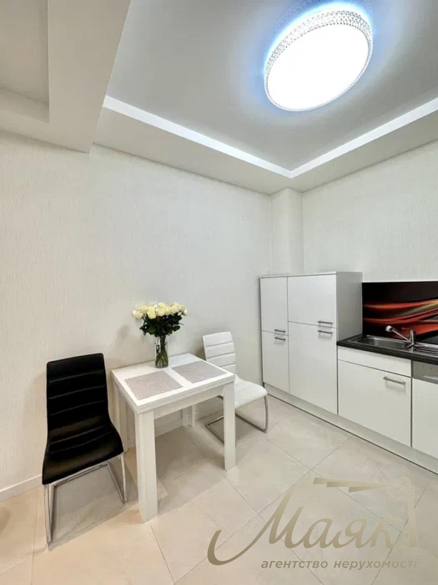 Sale of a 1-bedroom apartment with a view, 63 m2 in the residential complex Boulevard of Fountains, Sapernoye Pole
