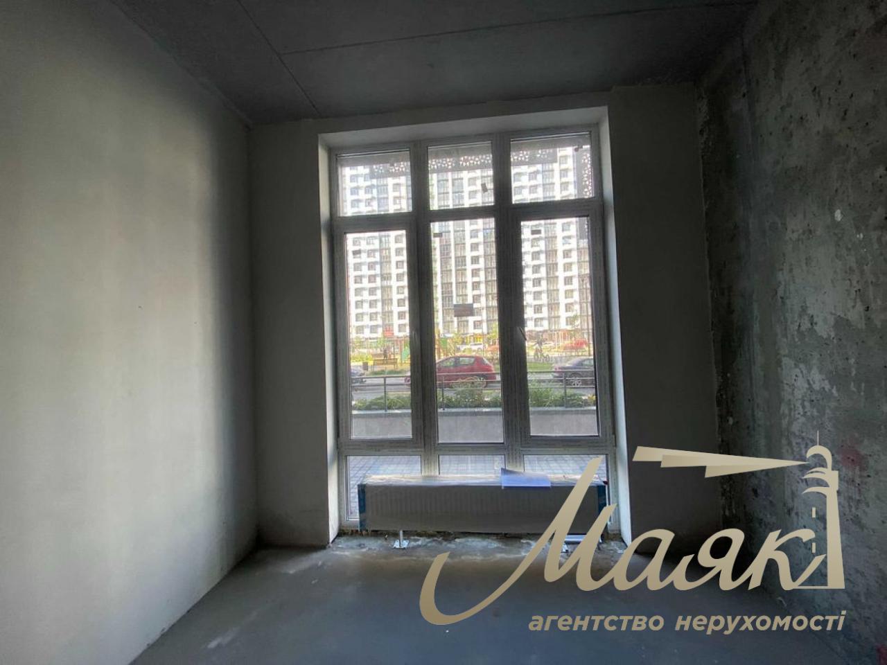 Продажа коммерческого помещения 122кв. ЖК Город цветов