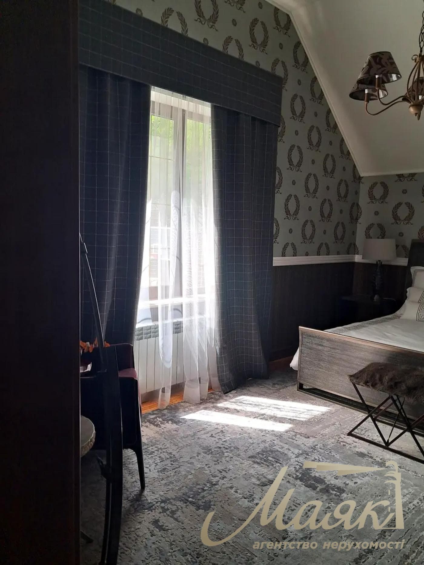 Оренда будинку/резиденції площею 420 м² у Старих Безрадичах, вул. Підгірна, перша здача, Обухівський напрямок, Київська область.