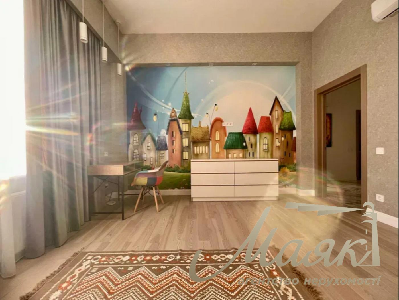 Продажа 2х-этажного дома 285м2 с.Чапаевка