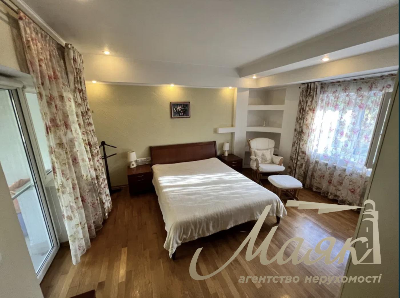 Оренда 2-х поверхового таунхауса 170м2, КМ Кантрі(Козин)