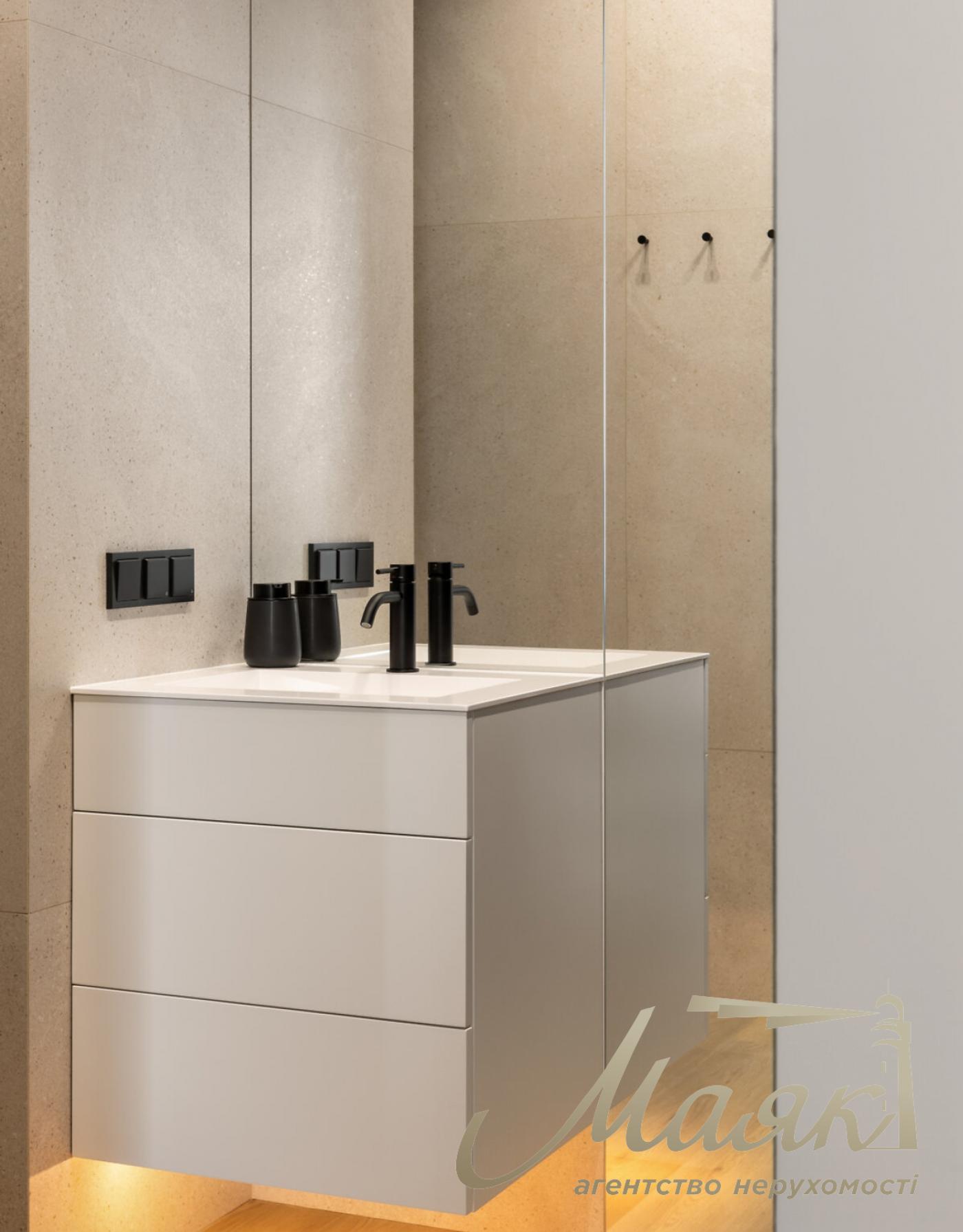 Rent 2-bedroom apartment in LCD TRIIINITY, 64m², Pechersk, Kyiv