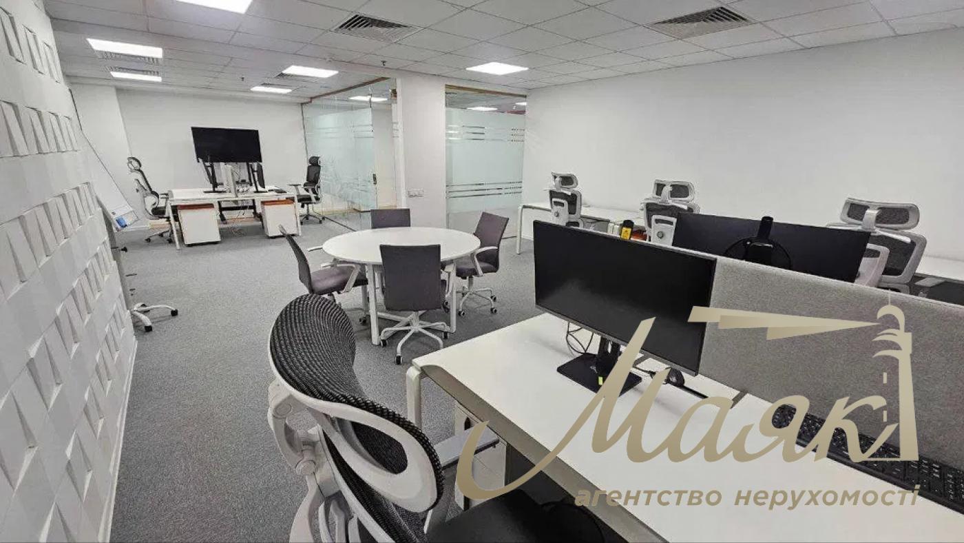 Аренда офиса 165 м.кв. БЦ Леонардо, Центр