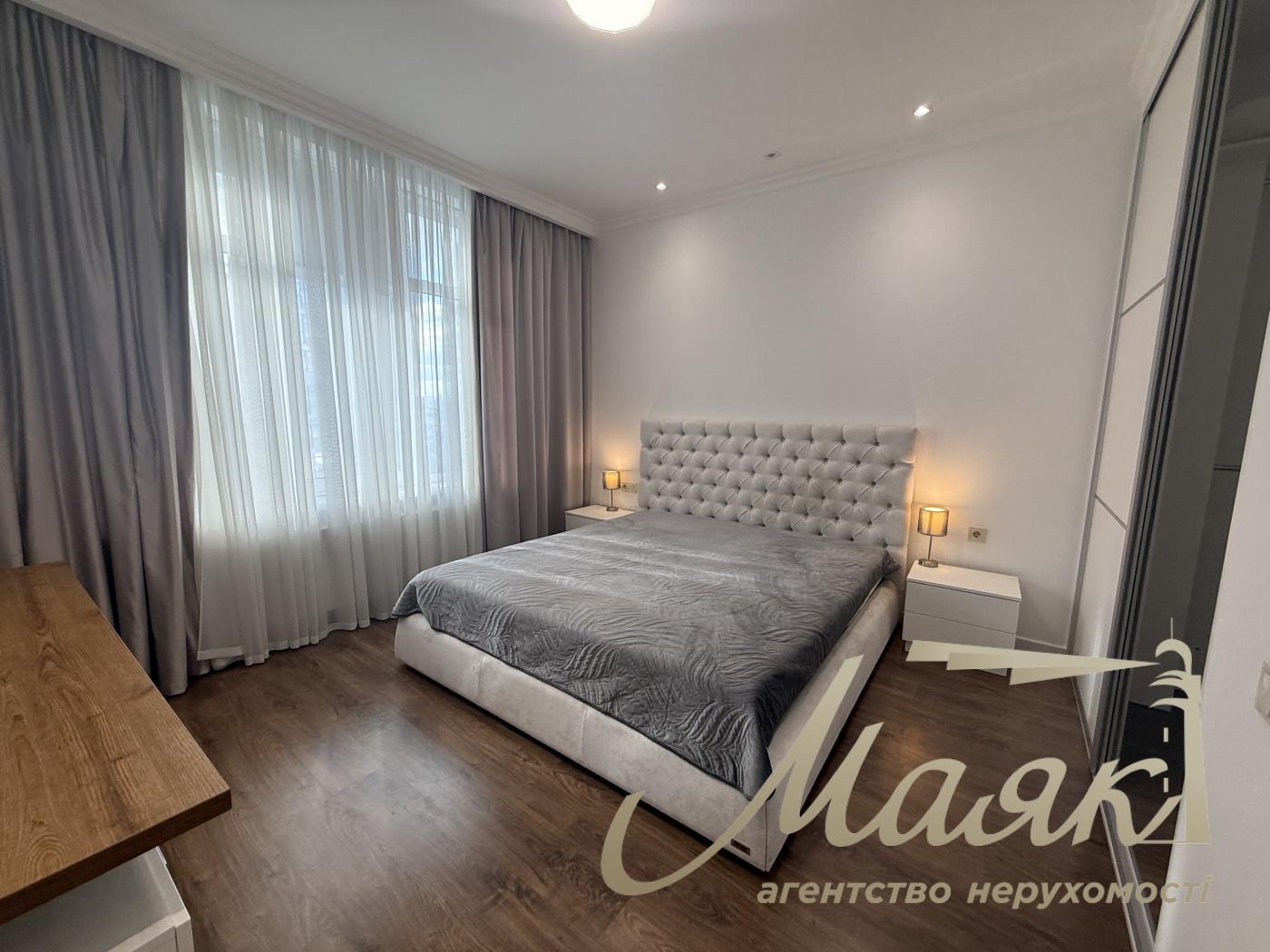 Оренда 3-кімнатної квартири в ЖК "Новопечерські Липки", вул. Андрія Верхогляда, Центр