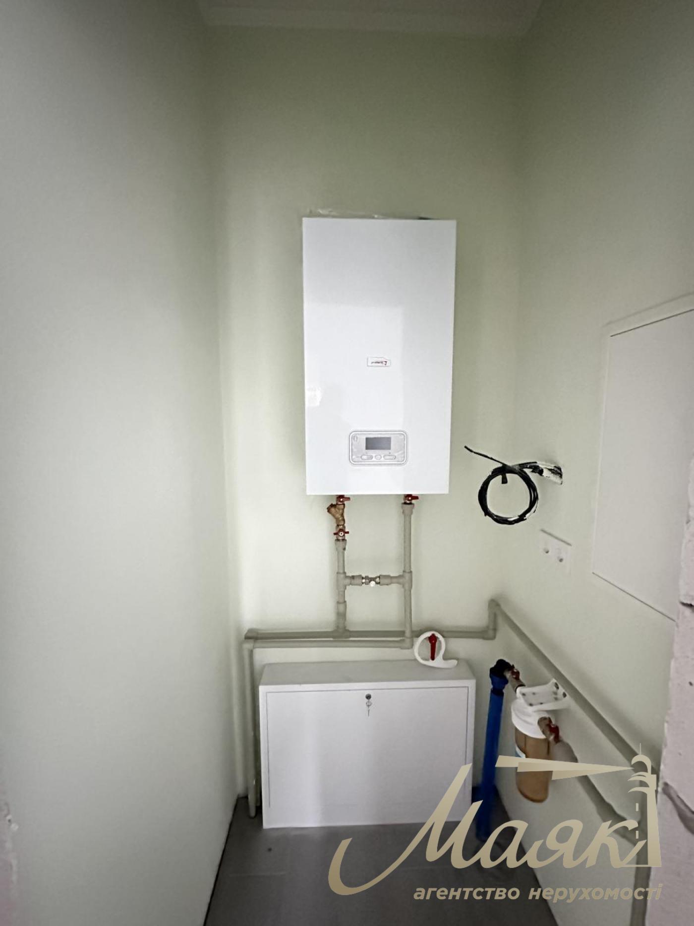 Sale 90m2 Duplex, Starye Petrovtsy, Zhovtneva st.