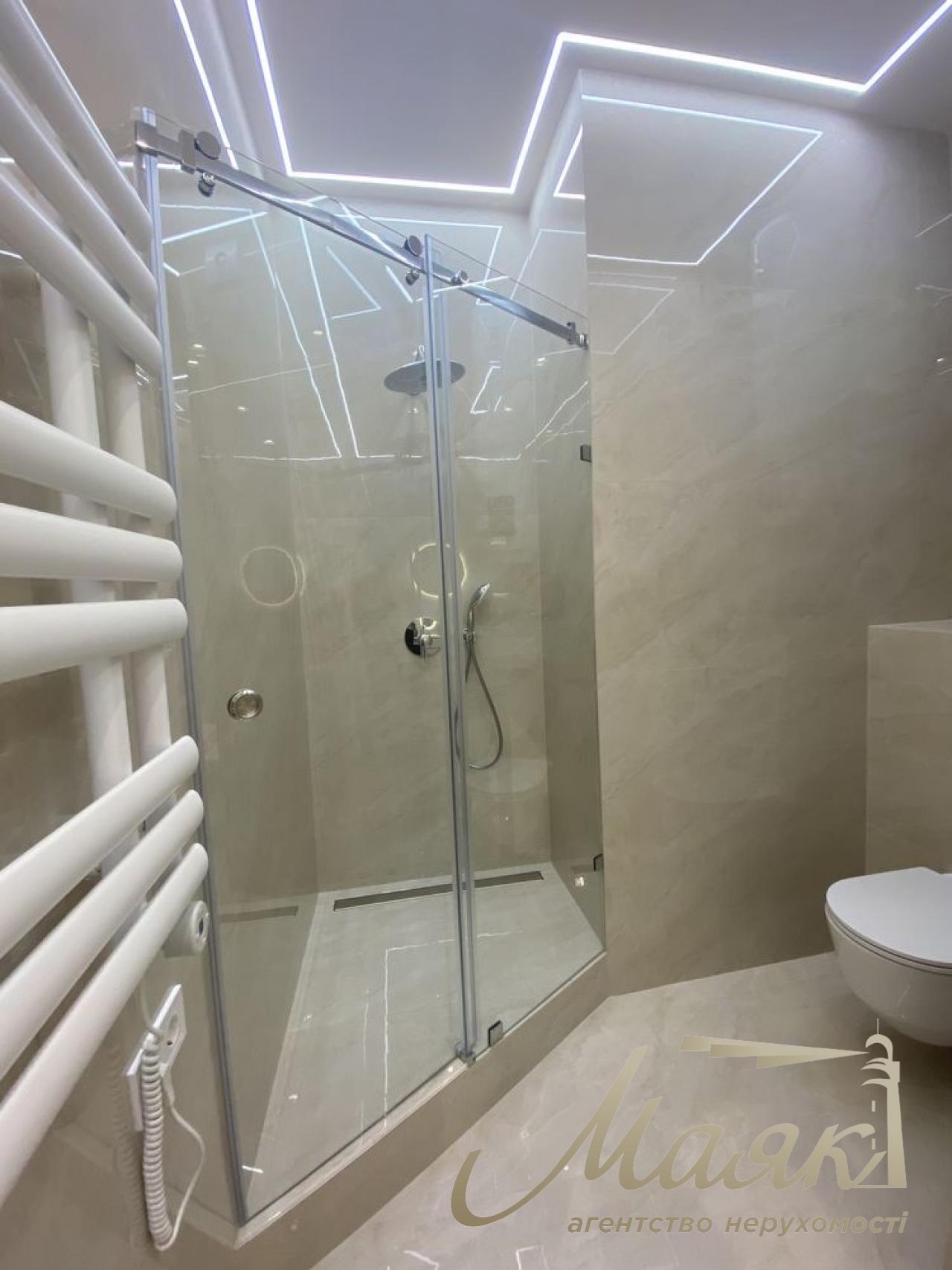 Продаж квартири з ремонтом у ЖК 38 Перлина вул.Жилянська 68