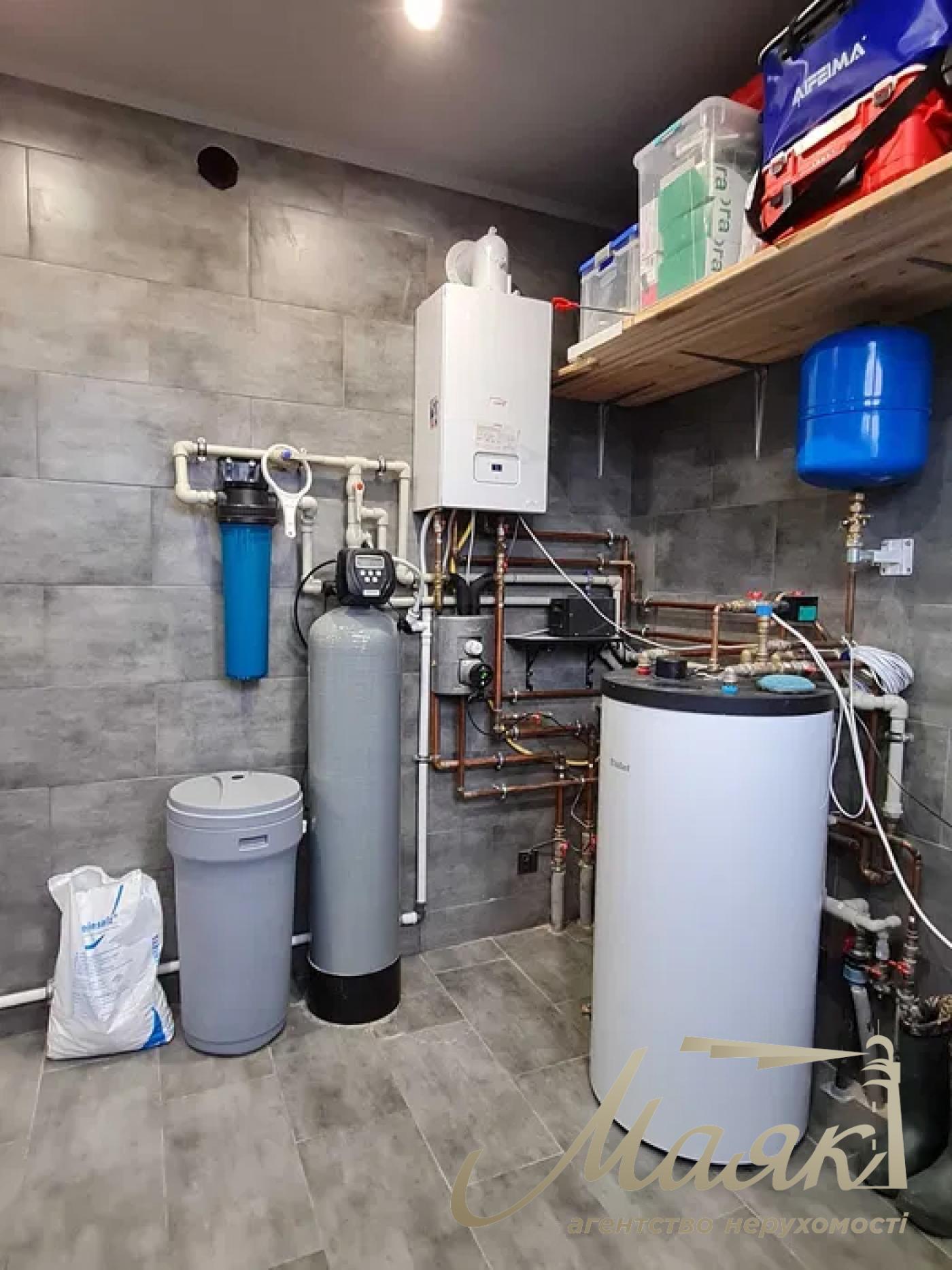 Sale of 3-storey house 240 sq.m. Obolon. Kyiv.