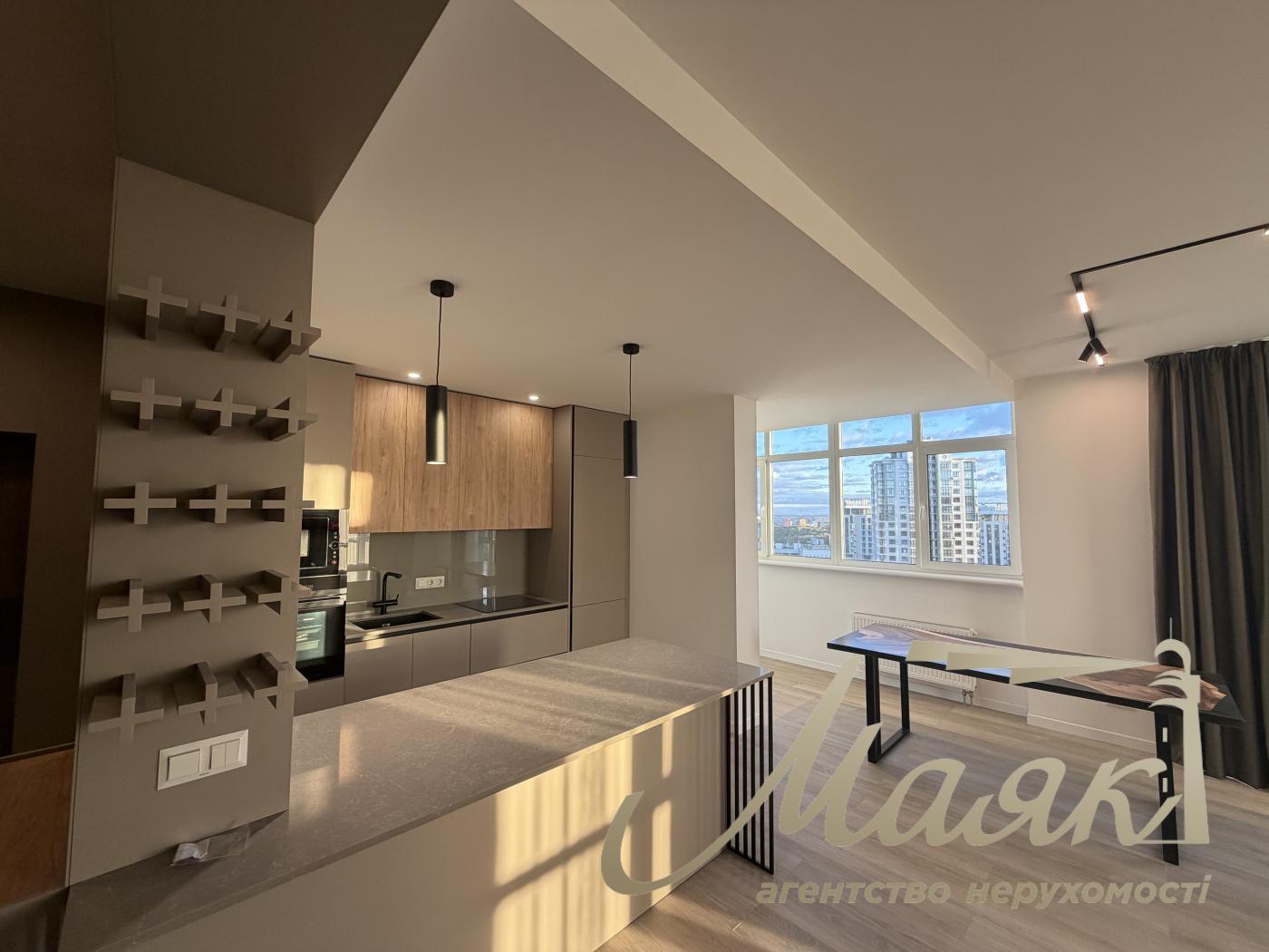 Аренда двухуровневой квартири  120м2 в ЖК " Подвысоцкий" , Печерск, Киев