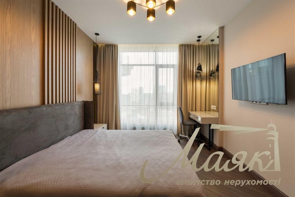 Оренда пентхауса з джакузі та терасою у ЖК «Pechersky» / Печерський район / є інвертор