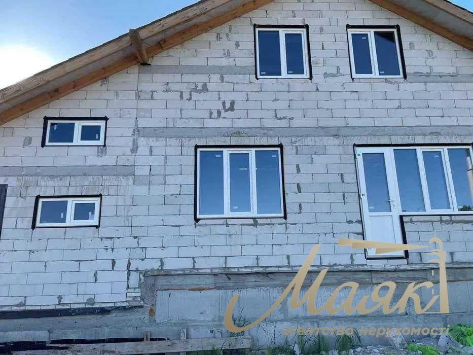 For sale house 160m2 in village Hotov, 5 km from Kiev, Kiev region, Obukhiv direction.