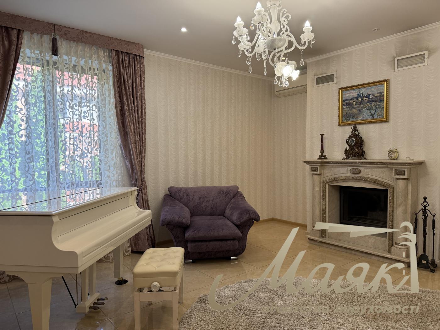 Rent 2-storey house 220m2 in. Ivankovici/Kruglyk, KG "Maetok"