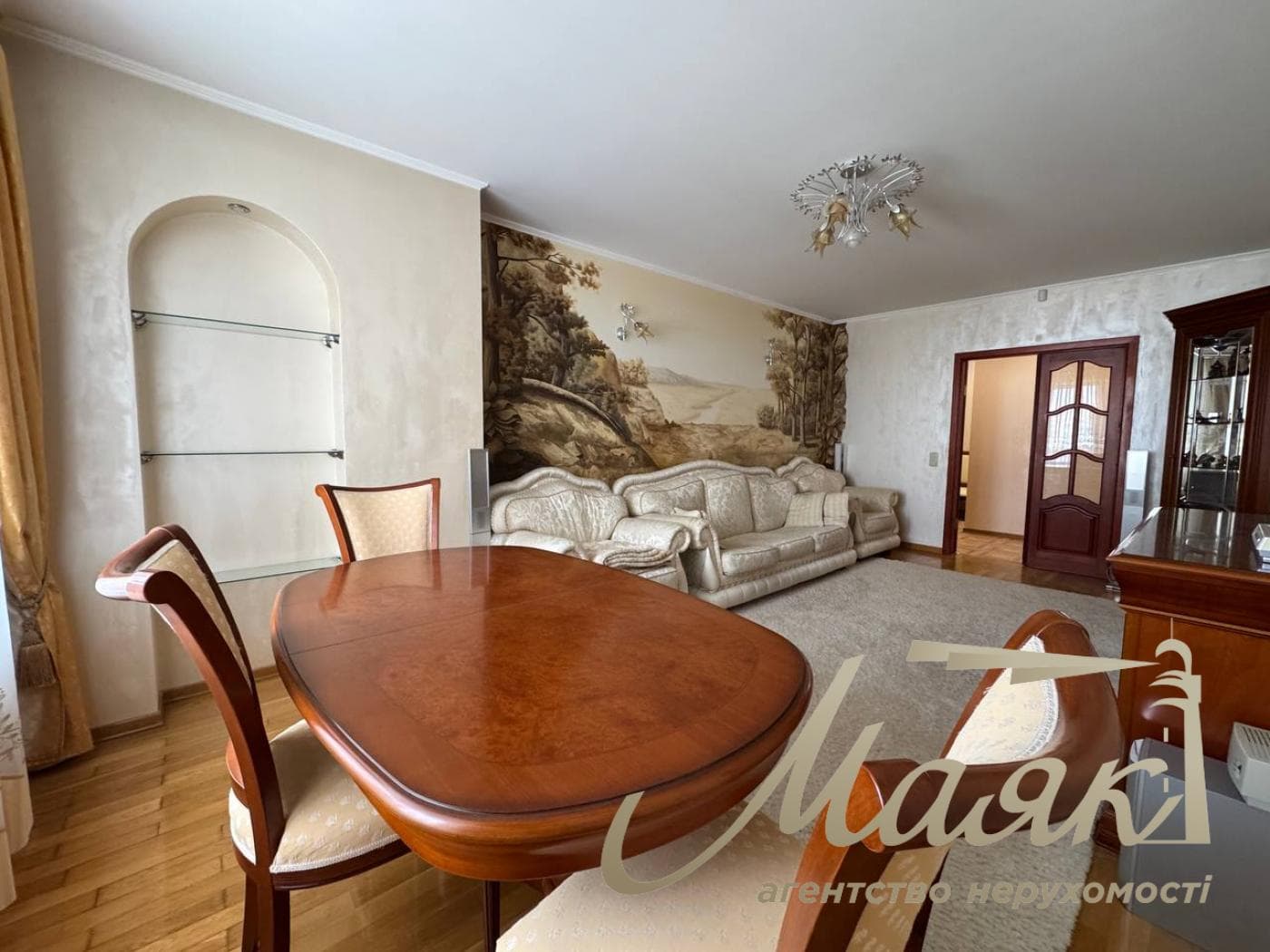 Аренда 3к квартиры, 107м2, Ахматовой 16Б