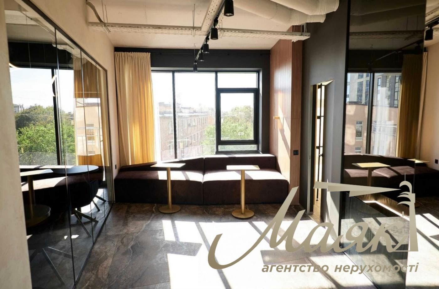 155 m² office space for rent in the Busov Hill residential complex, 12 Buslovskaya St., Pechersk.