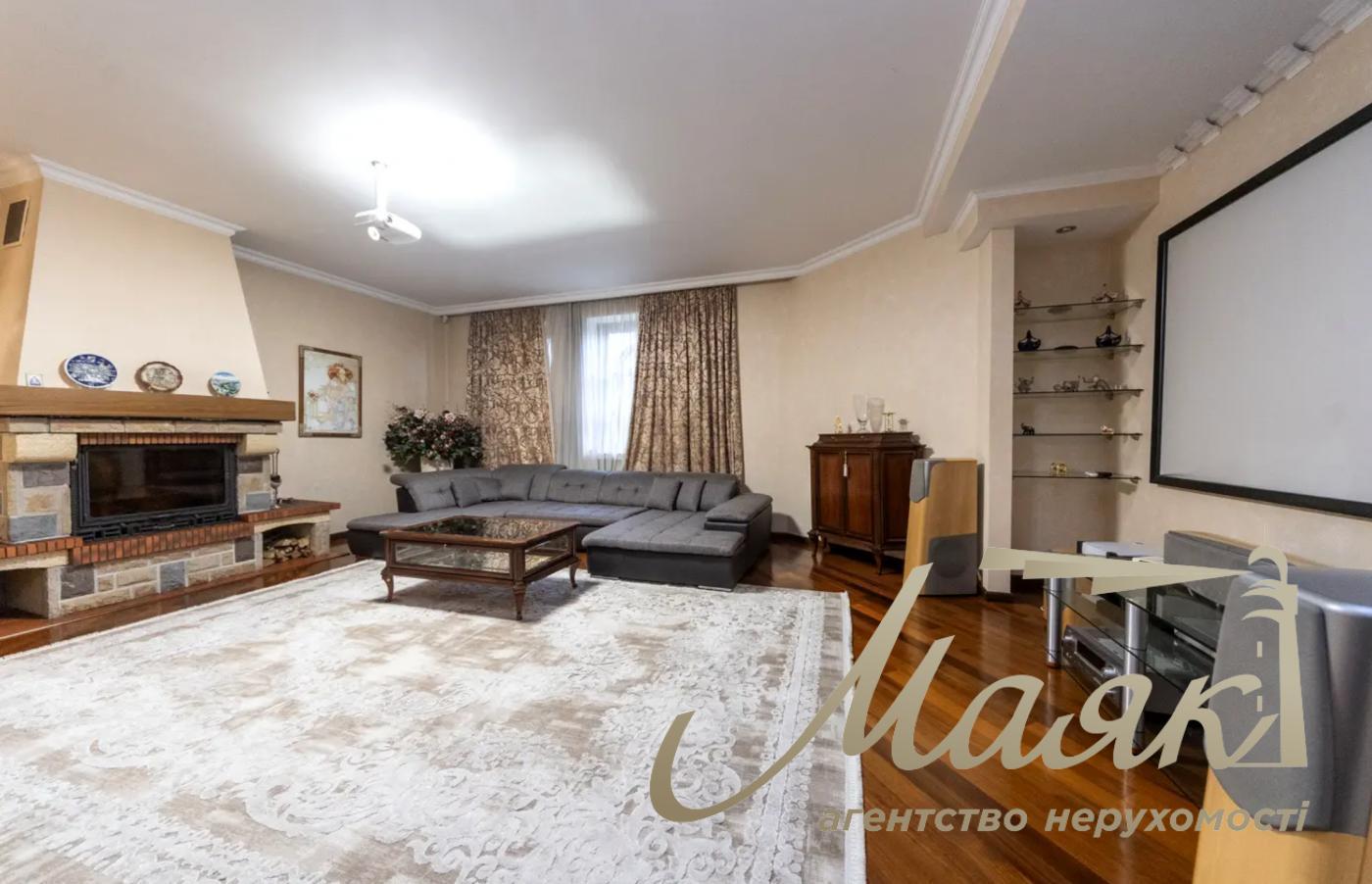 Оренда 2-х поверхового будинку 631м2, Голосіївський район