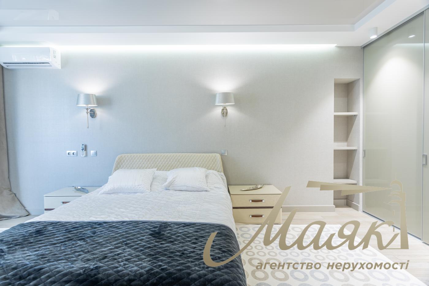 Продаж 3х-кімнатної квартири 108.3м2 вул. Коперника, Шевченківський район, Лук'янівка, Київ