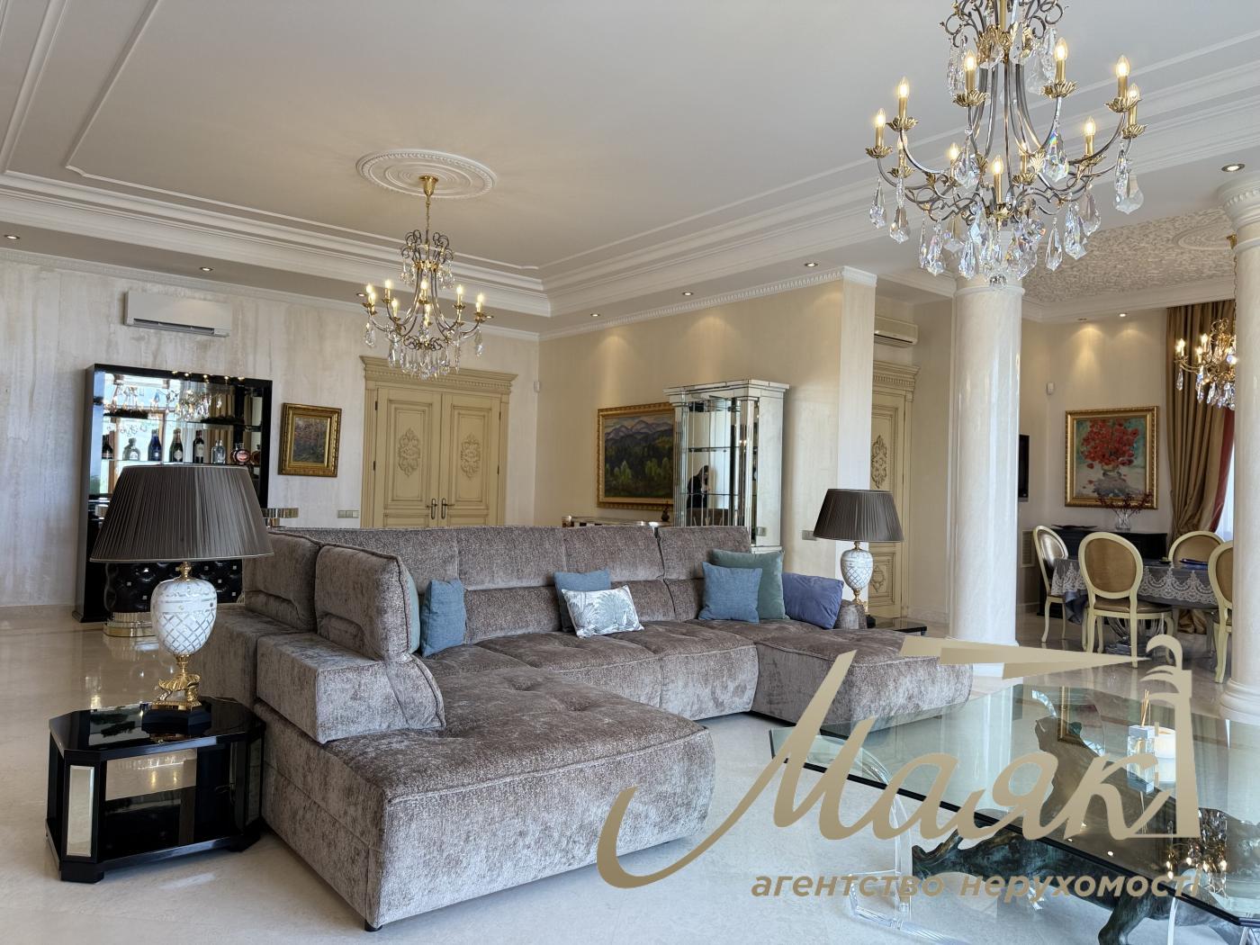 Аренда видовой 3к квартиры 245 кв. м на ул. Паторжинского 14, Центр, Шевченковский район